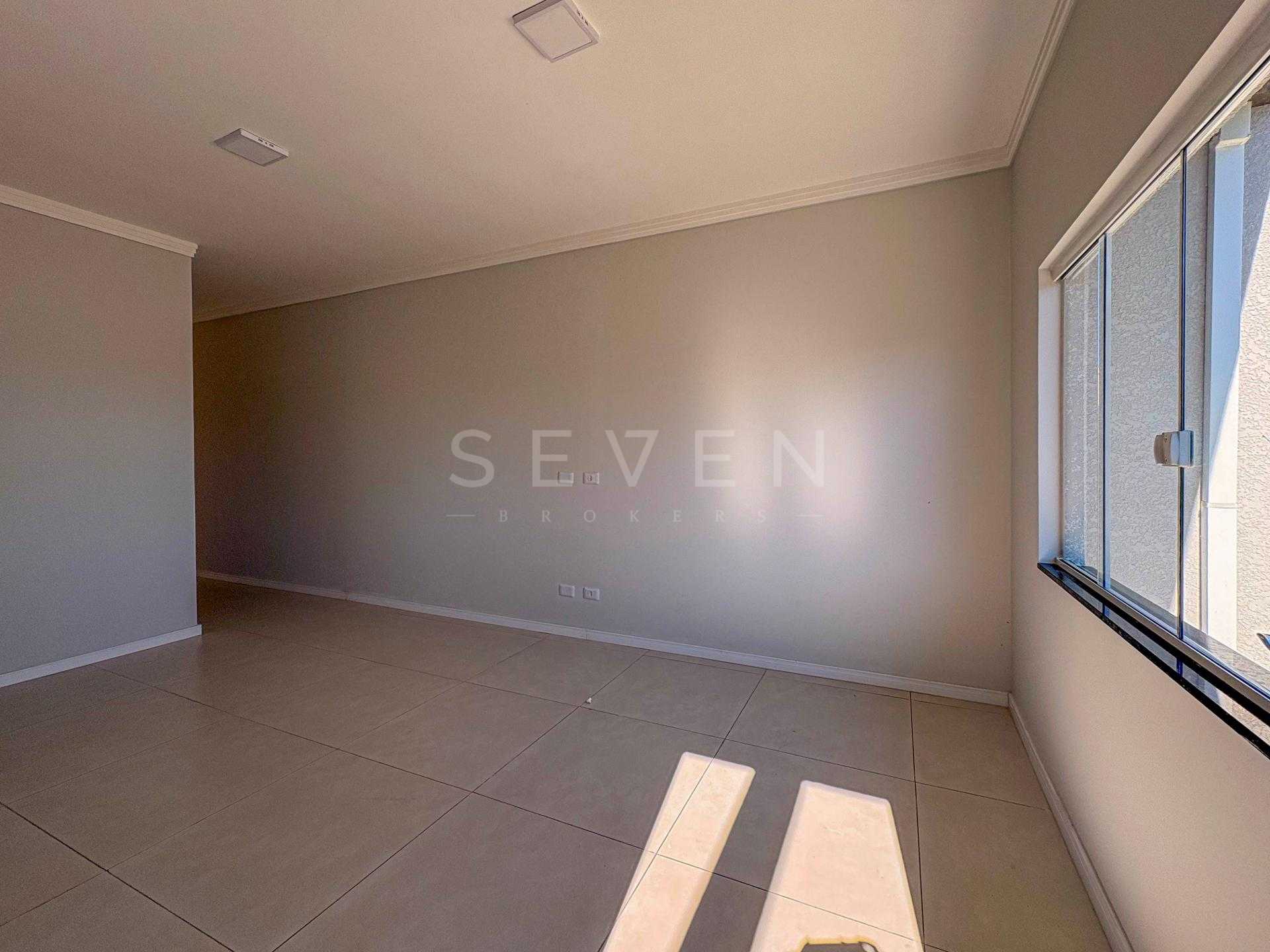 Casa à Venda 3 Quartos com Suíte no Bairro Gralha Azul - Fazen...