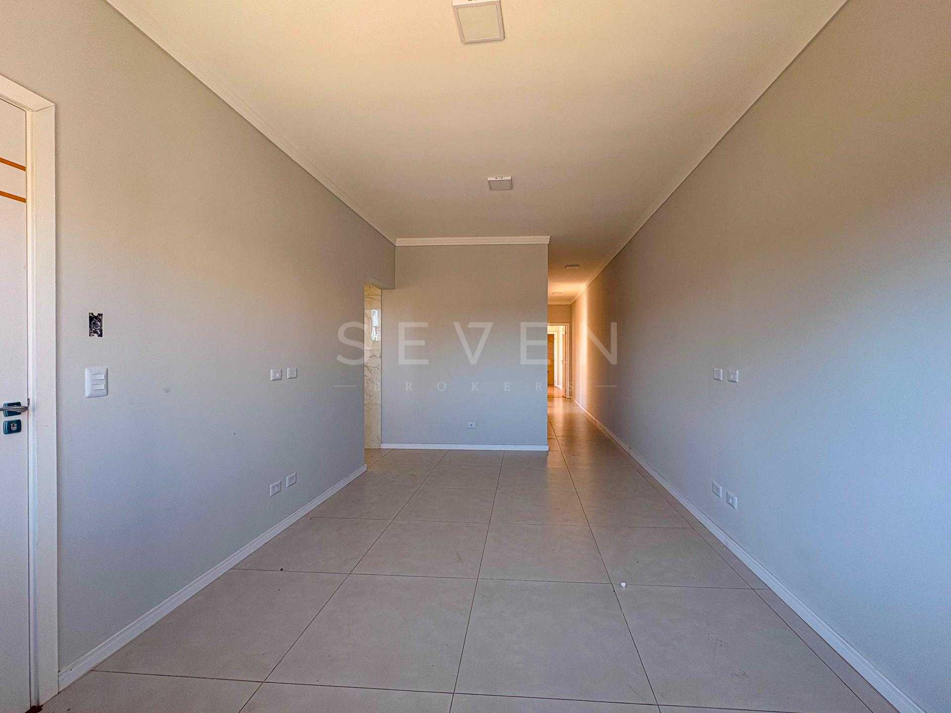 Casa à Venda 3 Quartos com Suíte no Bairro Gralha Azul - Fazen...