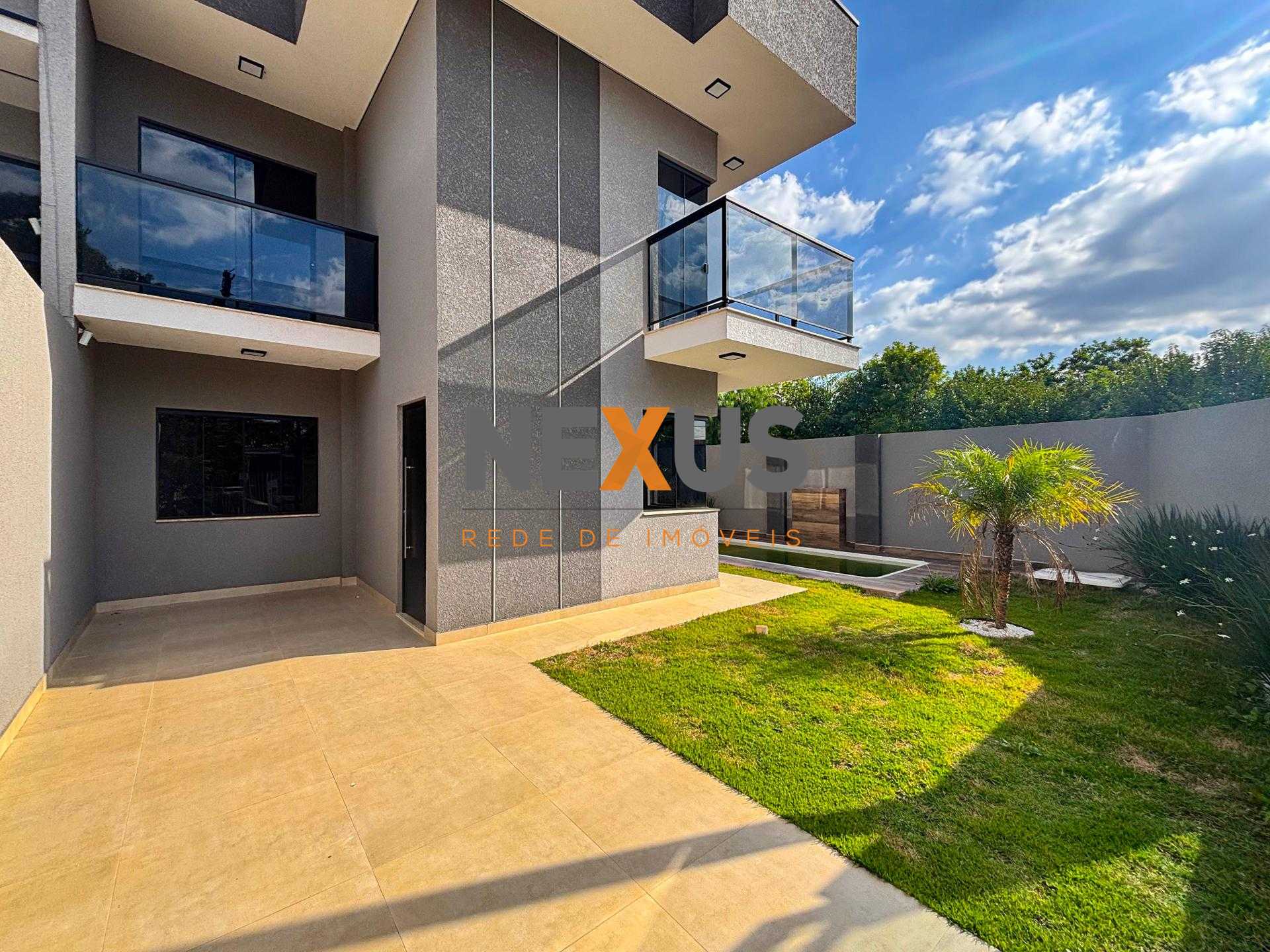 Casa Alto Padrão com Piscina e Fachada Imponente   Nações, Fa...