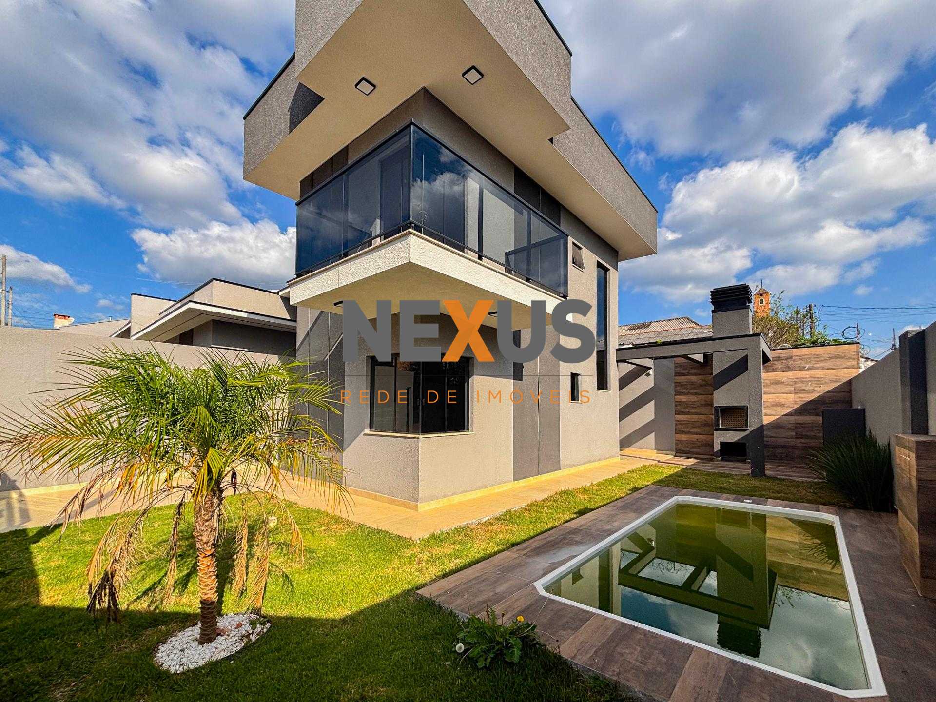 Casa Alto Padrão com Piscina e Fachada Imponente   Nações, Fa...