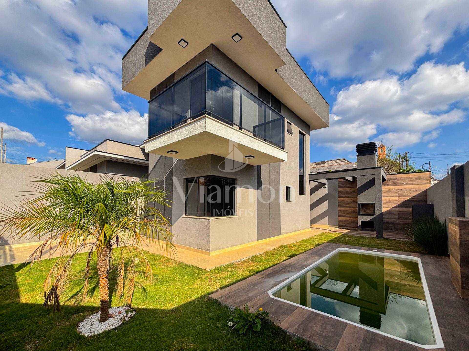 Casa Alto Padrão com Piscina e Fachada Imponente   Nações, Fa...