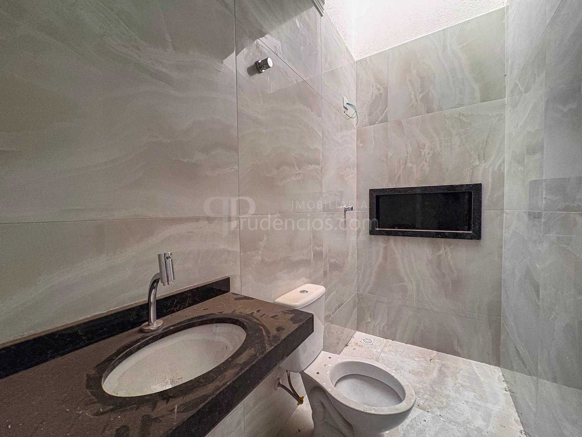 Casa de Esquina à Venda,Bairro Estados , Fazenda Rio Grande