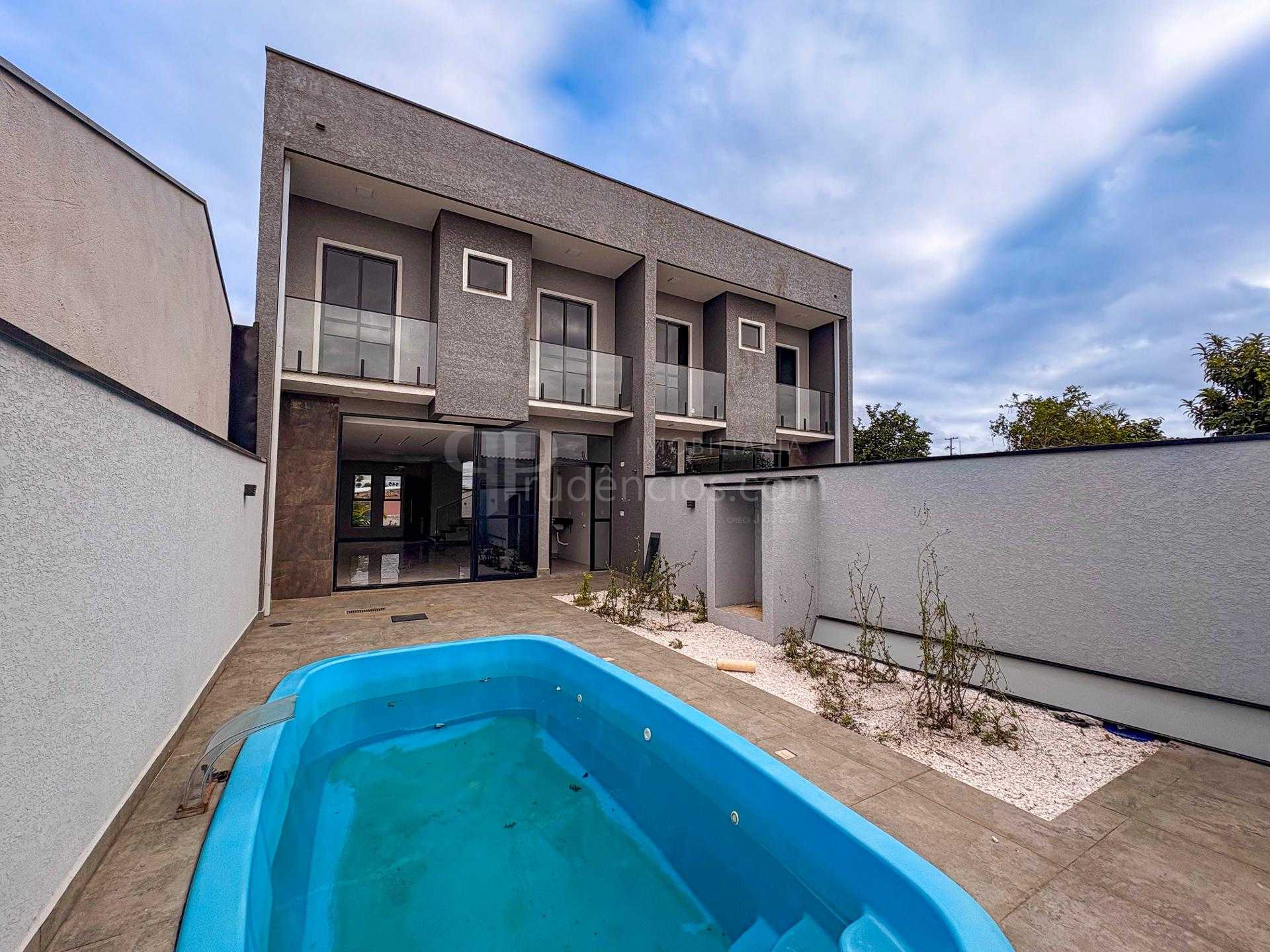 Sobrado Alto Padrão com Piscina e Paisagismo, Bairro Nações  ...