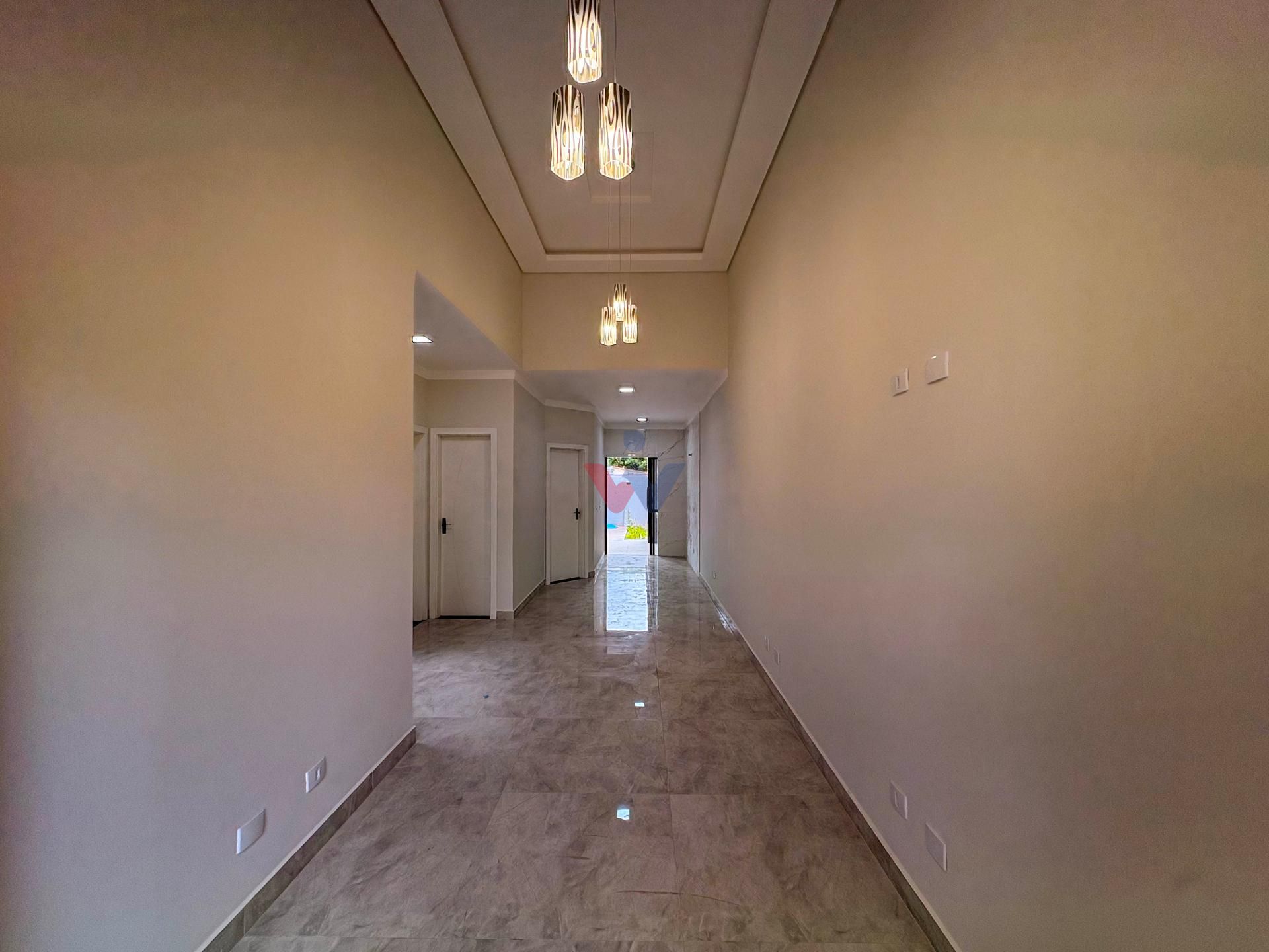 Casa com Piscina e Área Gourmet, Bairro Nações ,Fazenda Rio Gr...