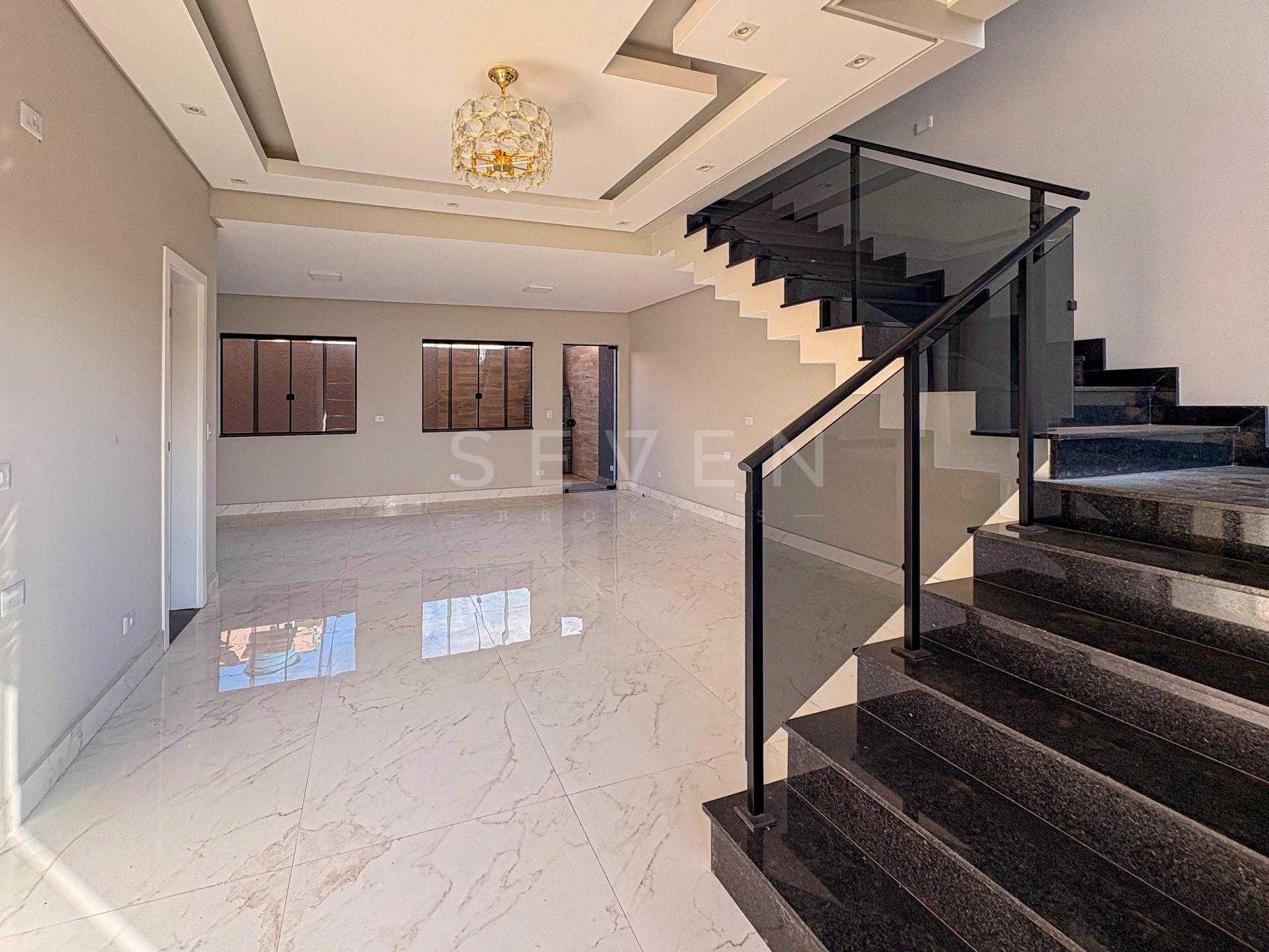 Sobrado à Venda no Bairro Santa Terezinha, Fazenda Rio Grande