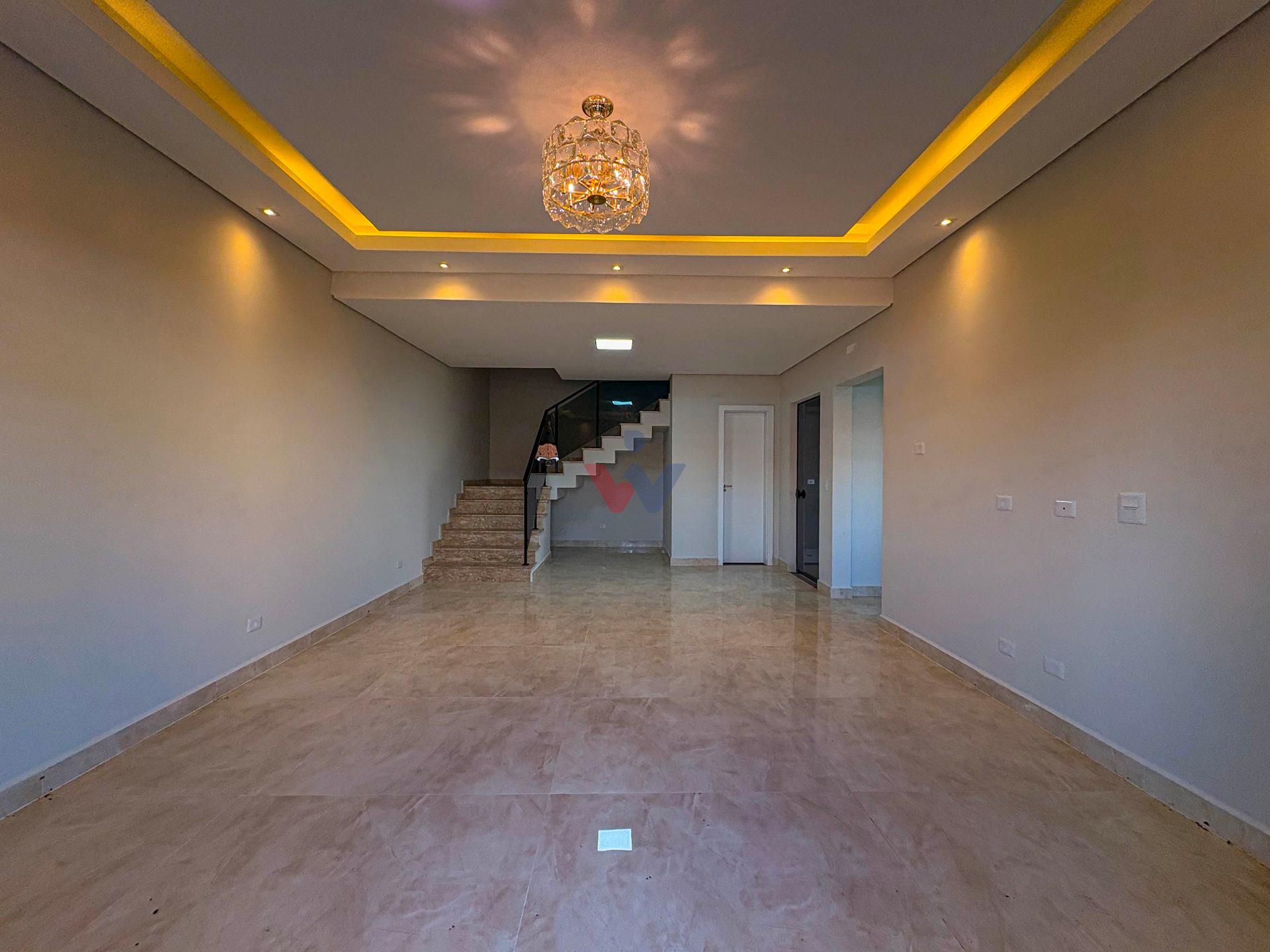 Sobrado à Venda no Bairro Iguaçu, Fazenda Rio Grande PR