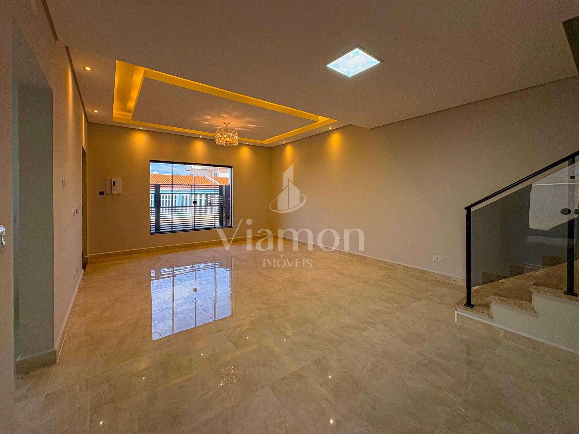 Sobrado à Venda no Bairro Iguaçu, Fazenda Rio Grande PR