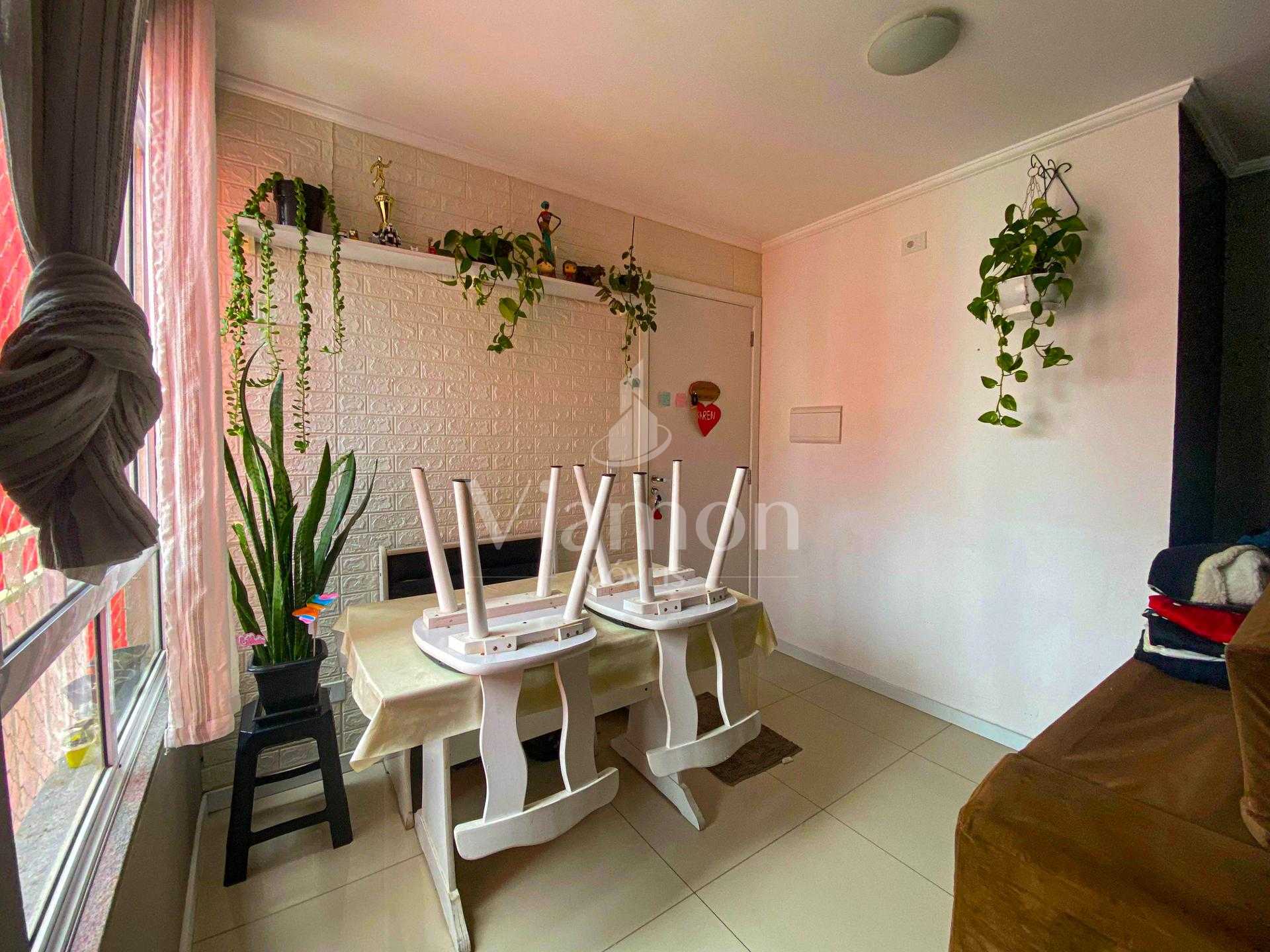 Apartamento com Suíte, Amplo e Bem Localizado - Tatuquara, Cur...