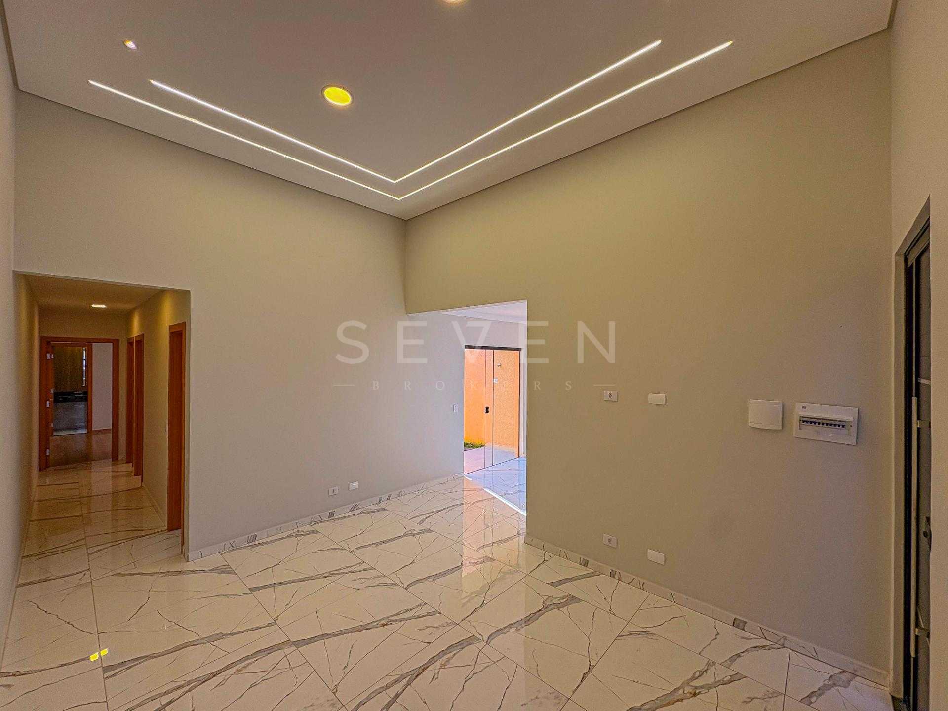 Casa com 3 Quartos, Suíte e Edícula com Churrasqueira  Eucali...