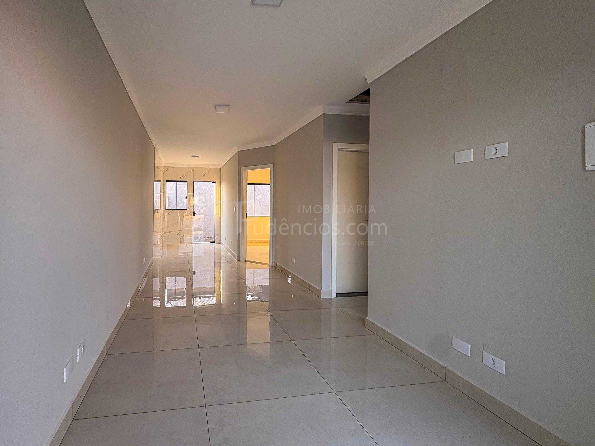Casa com 3 Quartos no Residencial Caqui  Bairro Estados  50m 