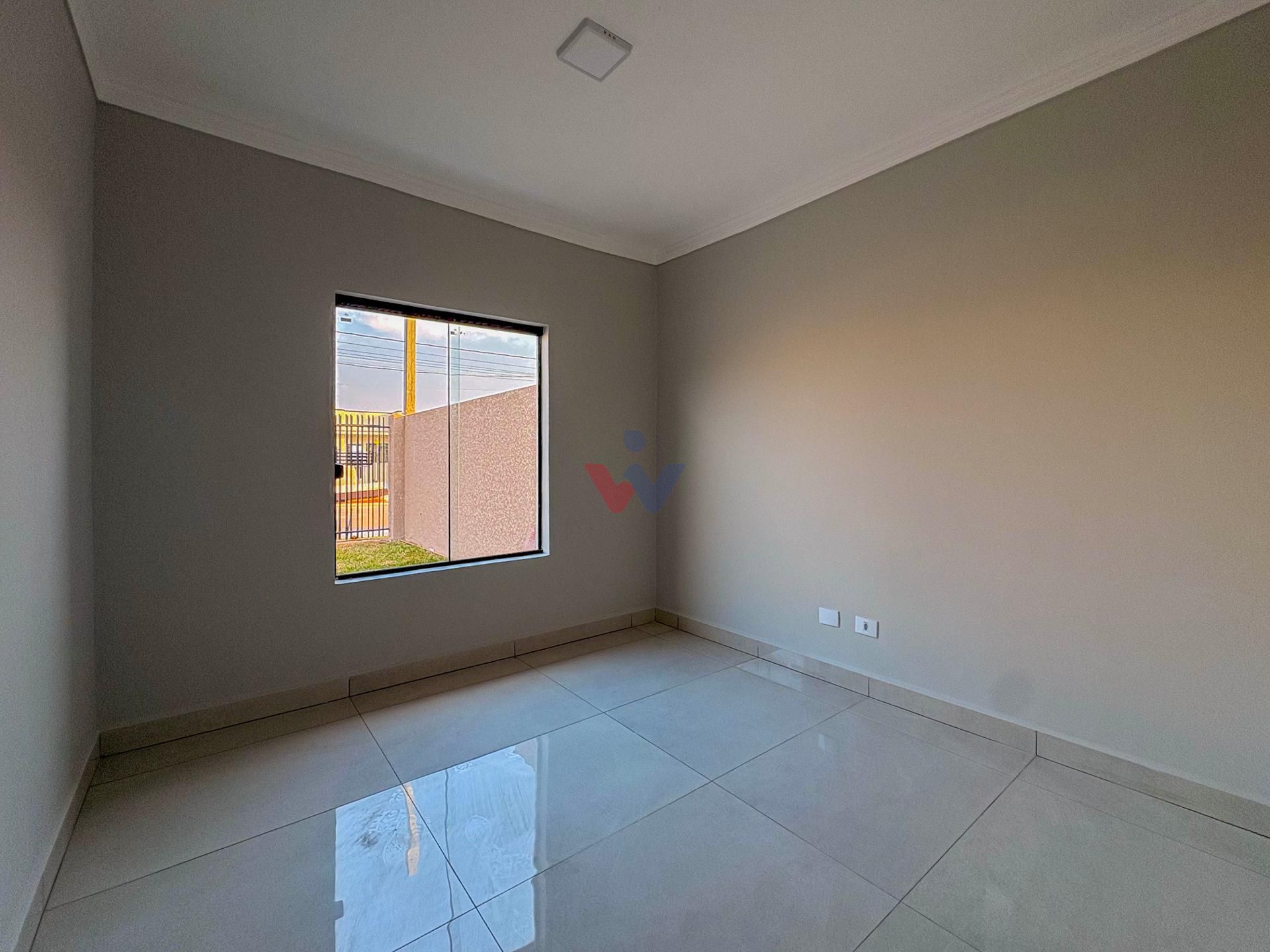 Casa com 3 Quartos no Residencial Caqui  Bairro Estados  50m 