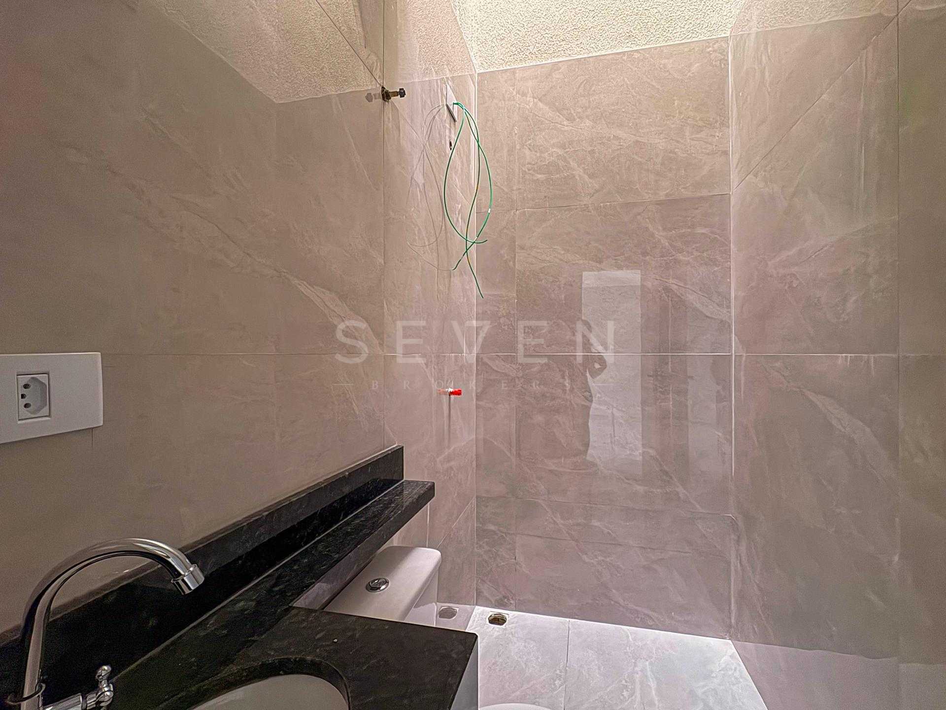 Casa com 3 Quartos no Residencial Caqui  Bairro Estados  50m 