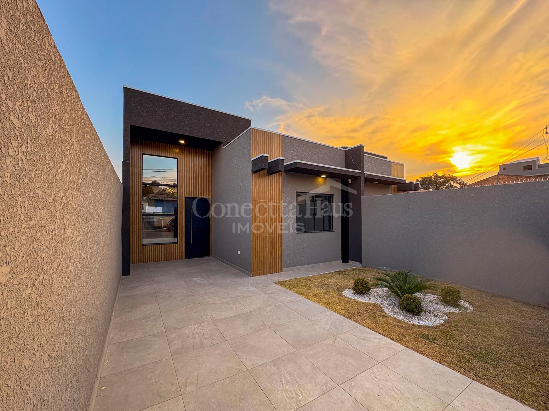 Casa Alto Padrão com Piscina e 3 Quartos no Iguaçu  Fazenda R...