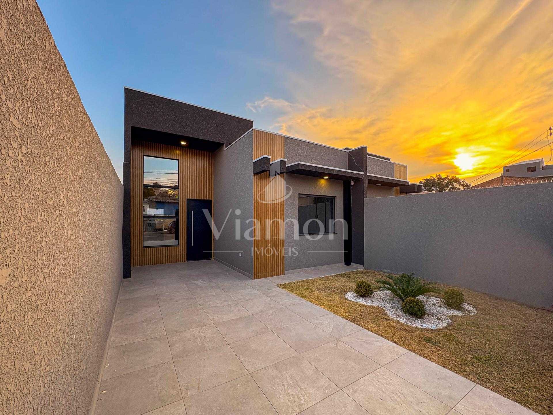 Casa Alto Padrão com Piscina e 3 Quartos no Iguaçu  Fazenda R...