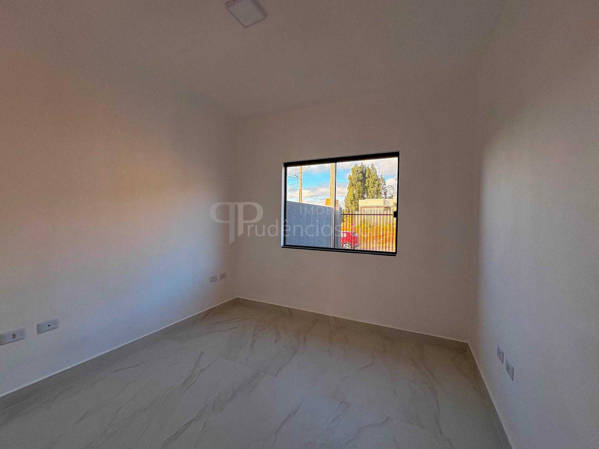 Casa com 2 Quartos e Churrasqueira no bairro Estados, Fazenda ...