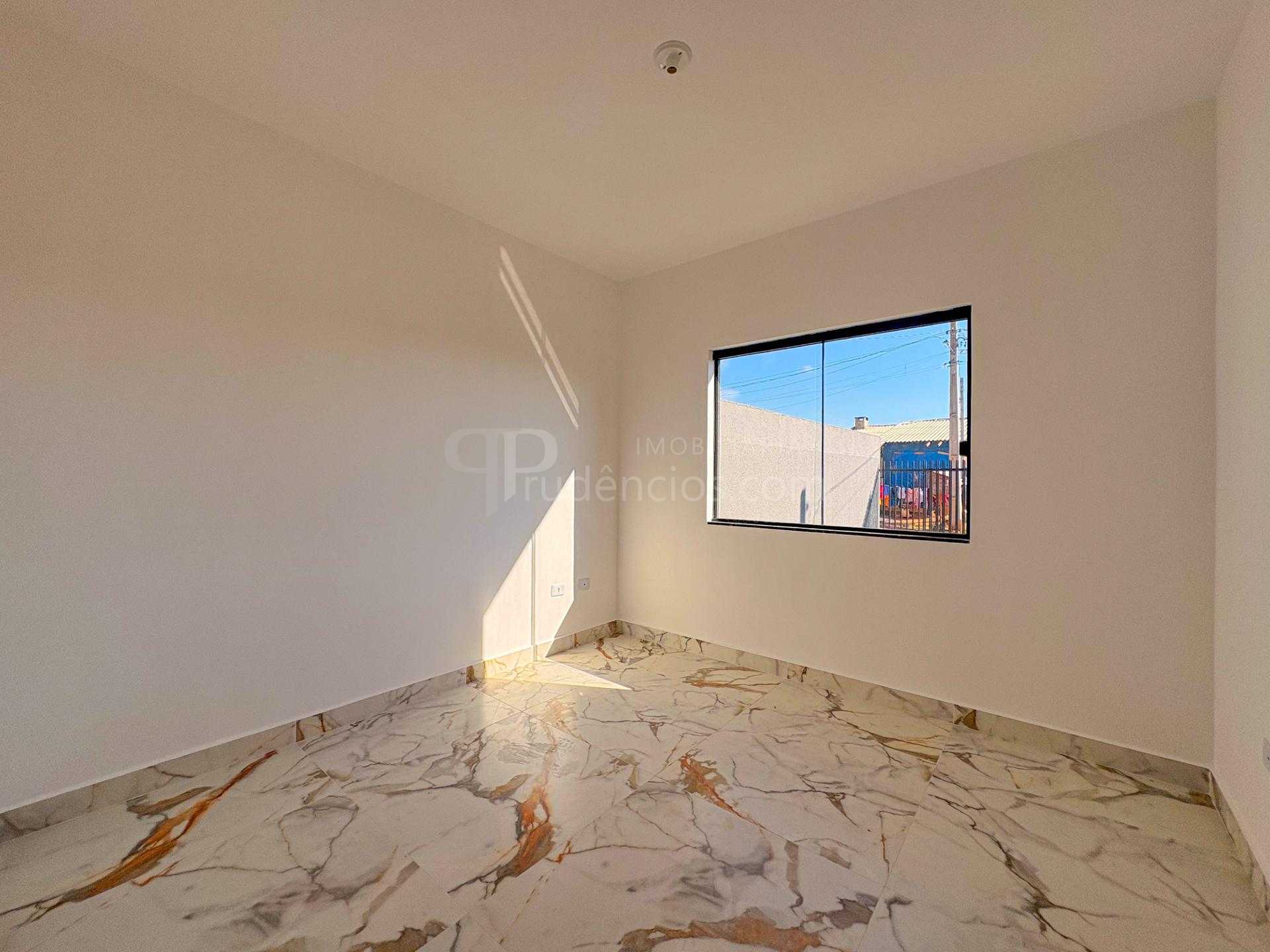 Casa com 3 Quartos  no Bairro  estados, Fazenda Rio Grande - PR