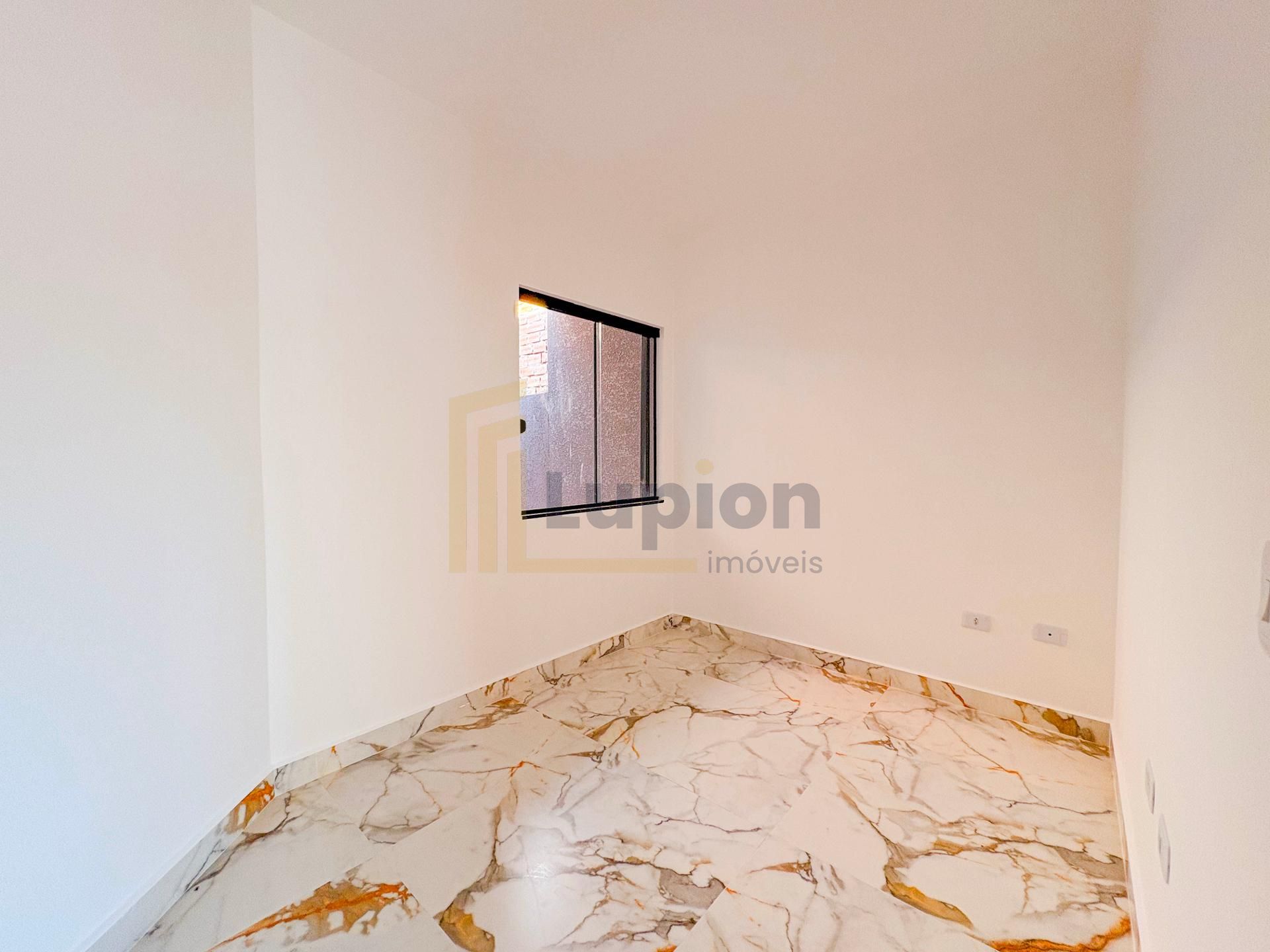 Casa com 3 Quartos  no Bairro  estados, Fazenda Rio Grande - PR