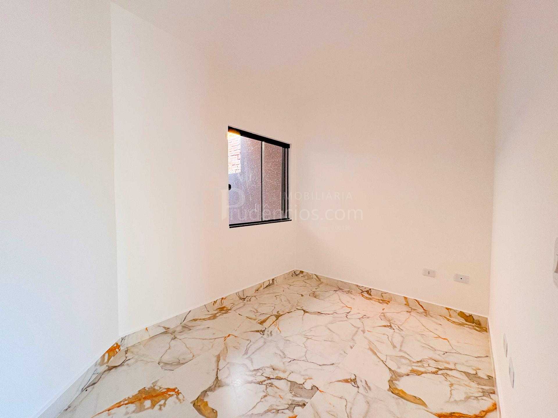 Casa com 3 Quartos  no Bairro  estados, Fazenda Rio Grande - PR