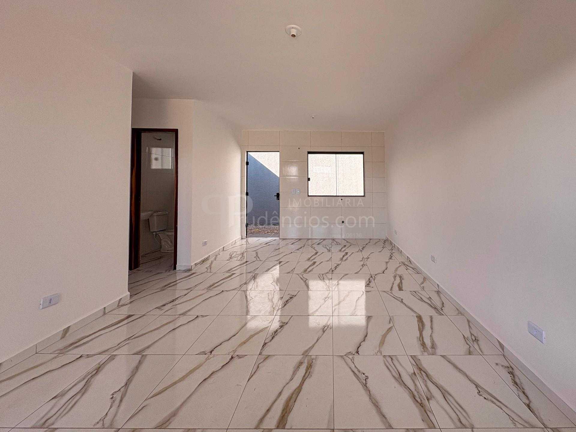 Casa 2 Quartos com Churrasqueira  no Bairro Estados, Fazenda R...