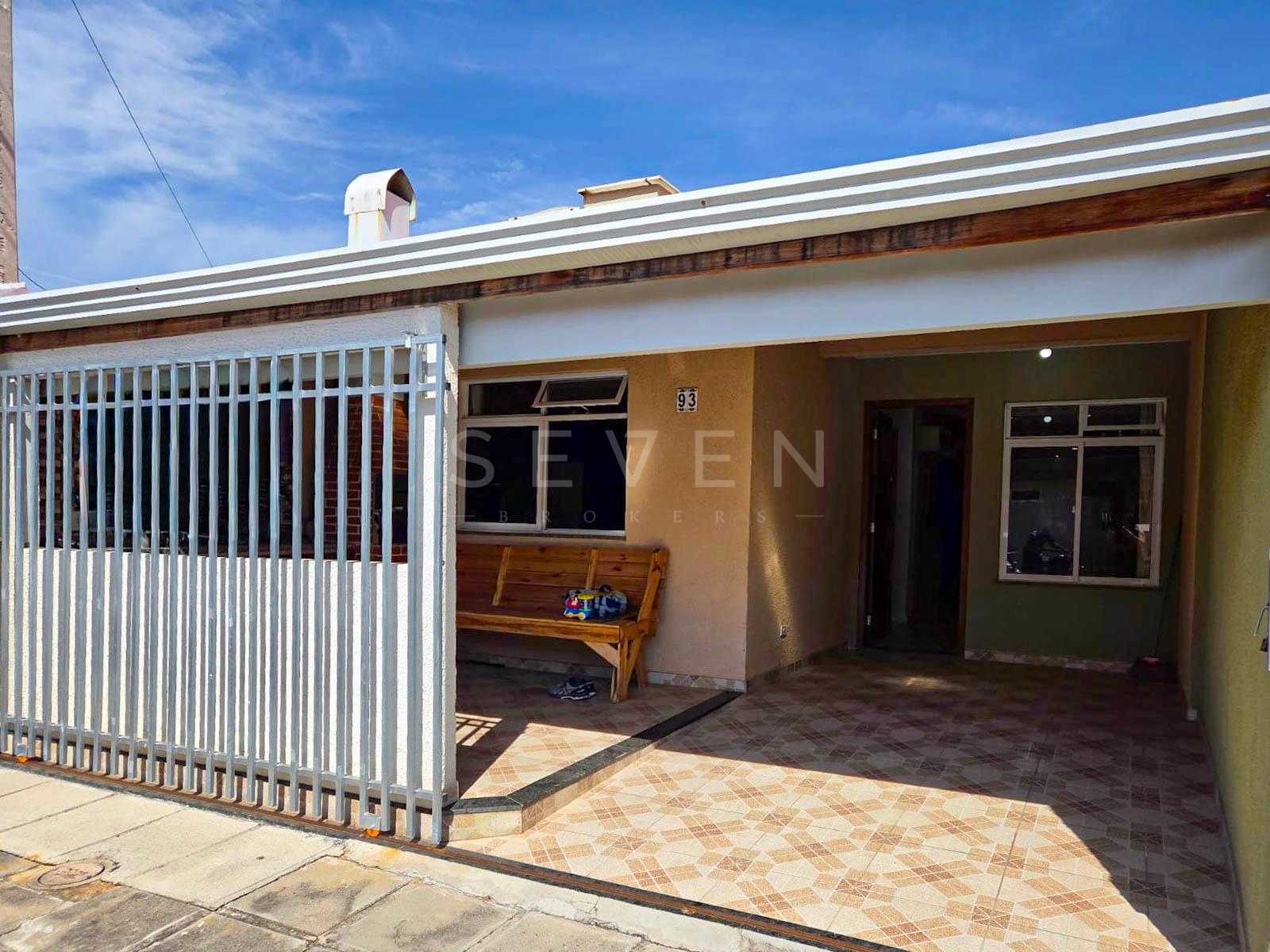 Casa em Condomínio com 2 Quartos e Planejados  Fazenda Rio Gr...