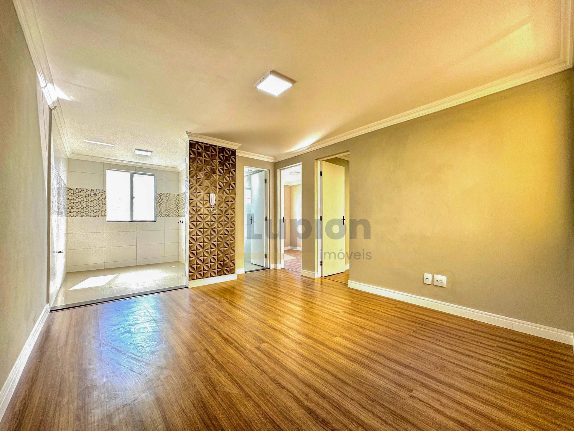 Apartamento 2 Quartos com Vaga Coberta no Sítio Cercado  Curi...