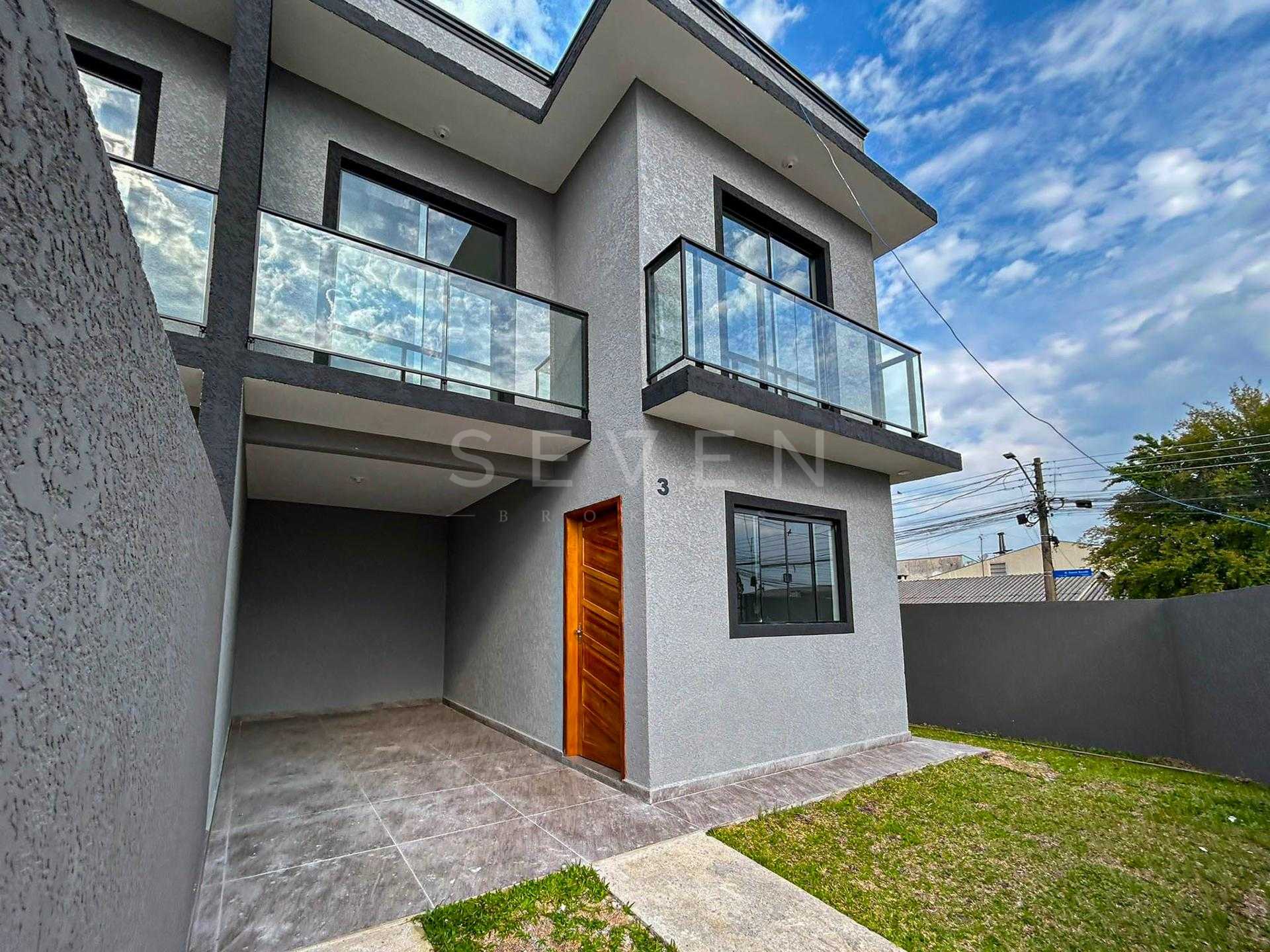 Sobrado de Esquina 3 Quartos com Churrasqueira no Umbará  Cur...