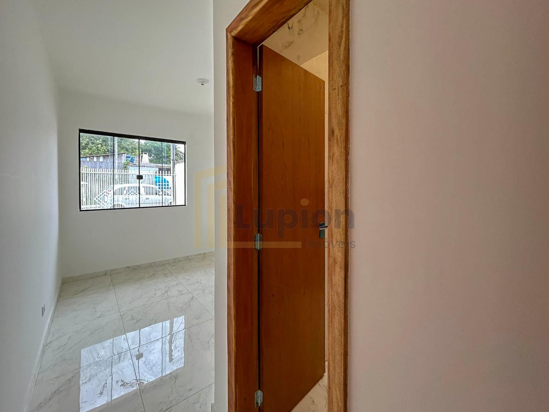 Casa 3 Quartos no Santa Terezinha com 162m  de Terreno - Fazen...