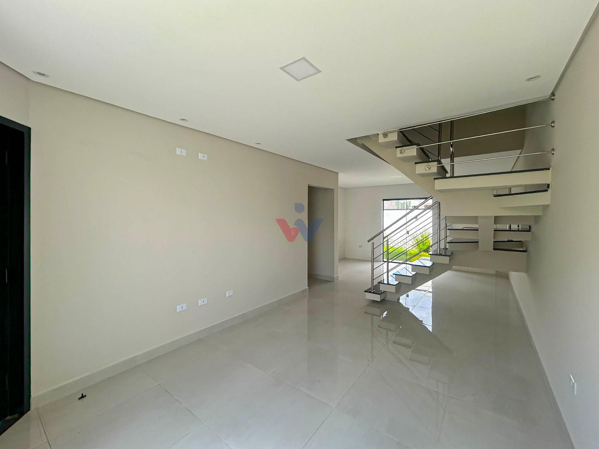 Sobrado 3 Quartos com Suíte e Terreno nos Fundos - Eucaliptos,...