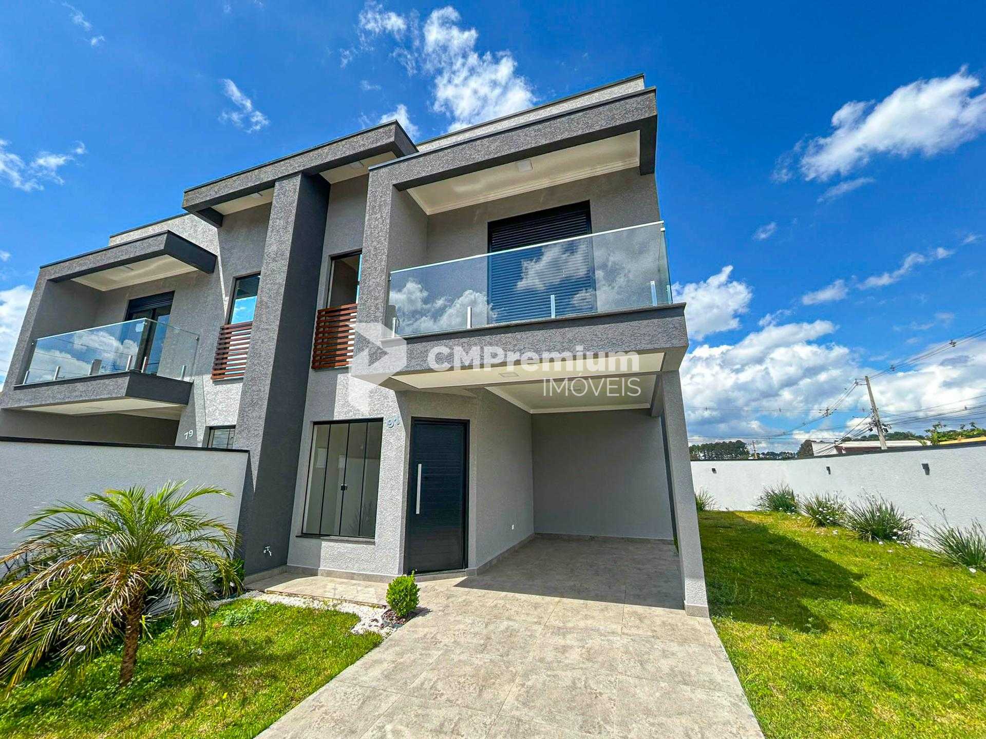 Sobrado de Esquina com Suíte e Churrasqueira - Eucaliptos, FRG