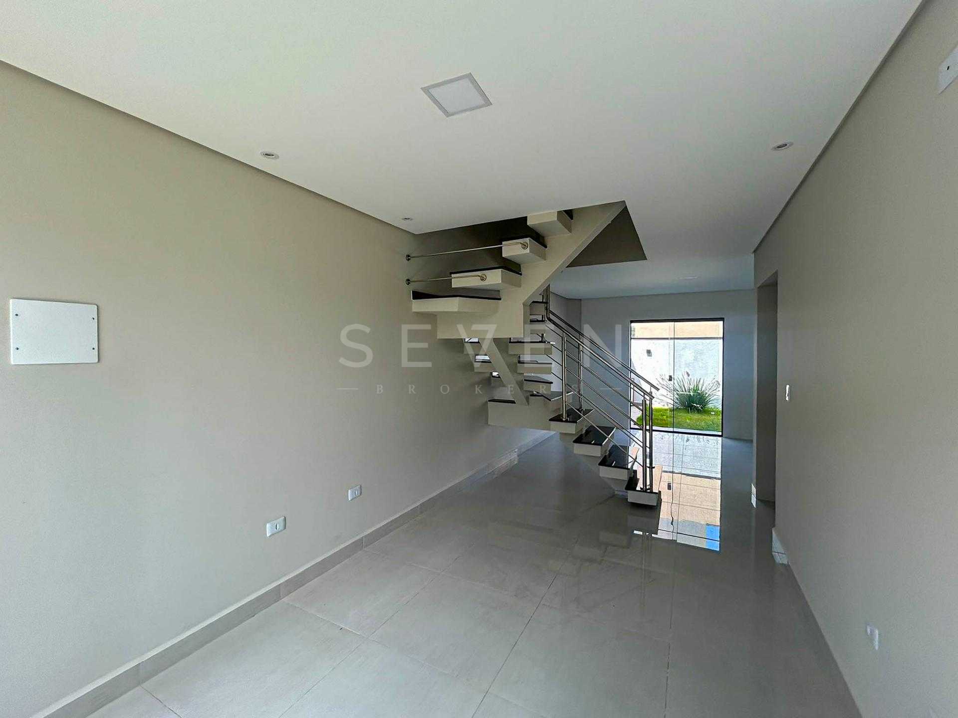 Sobrado de Esquina com Suíte e Churrasqueira - Eucaliptos, FRG