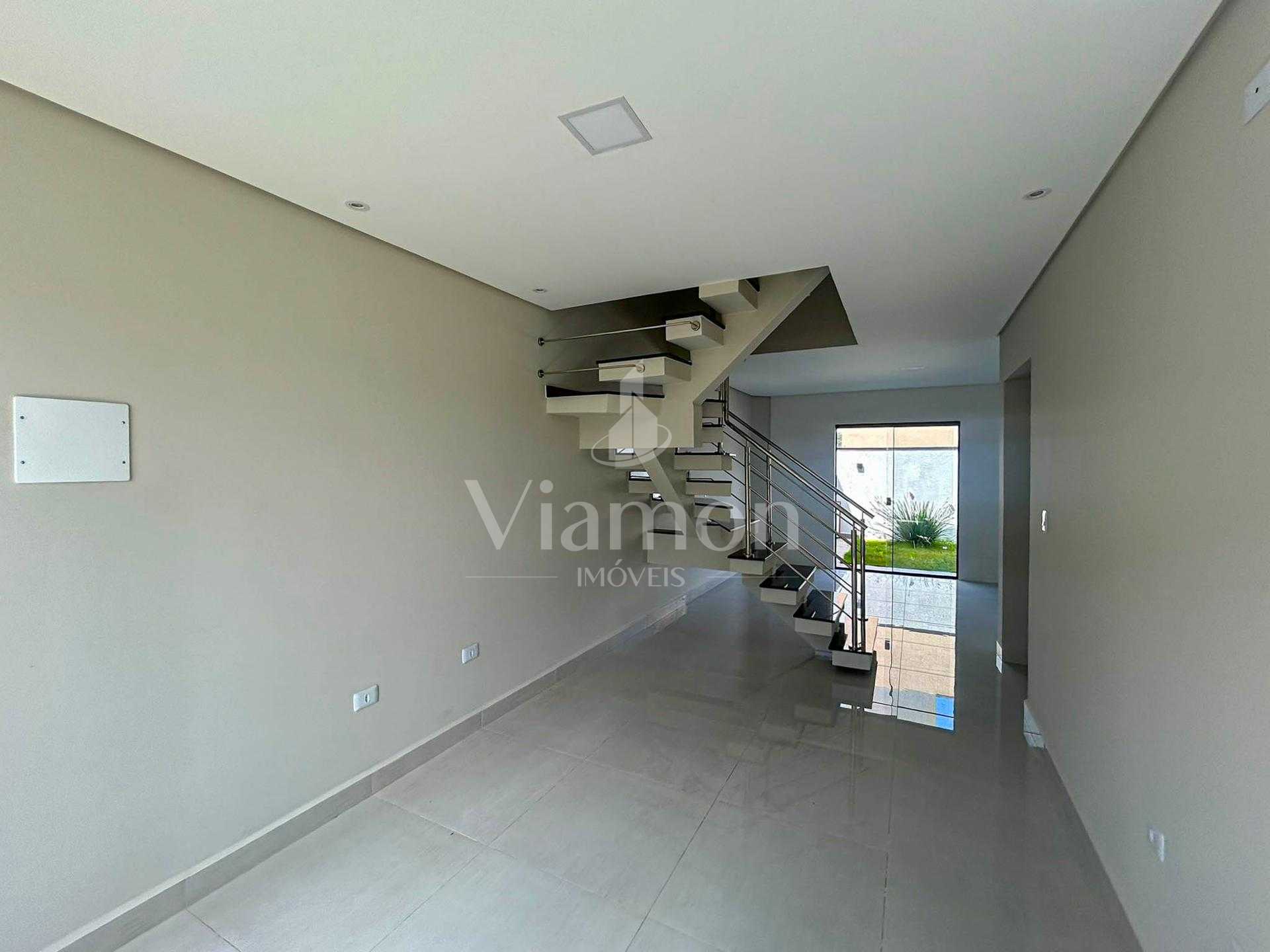 Sobrado de Esquina com Suíte e Churrasqueira - Eucaliptos, FRG