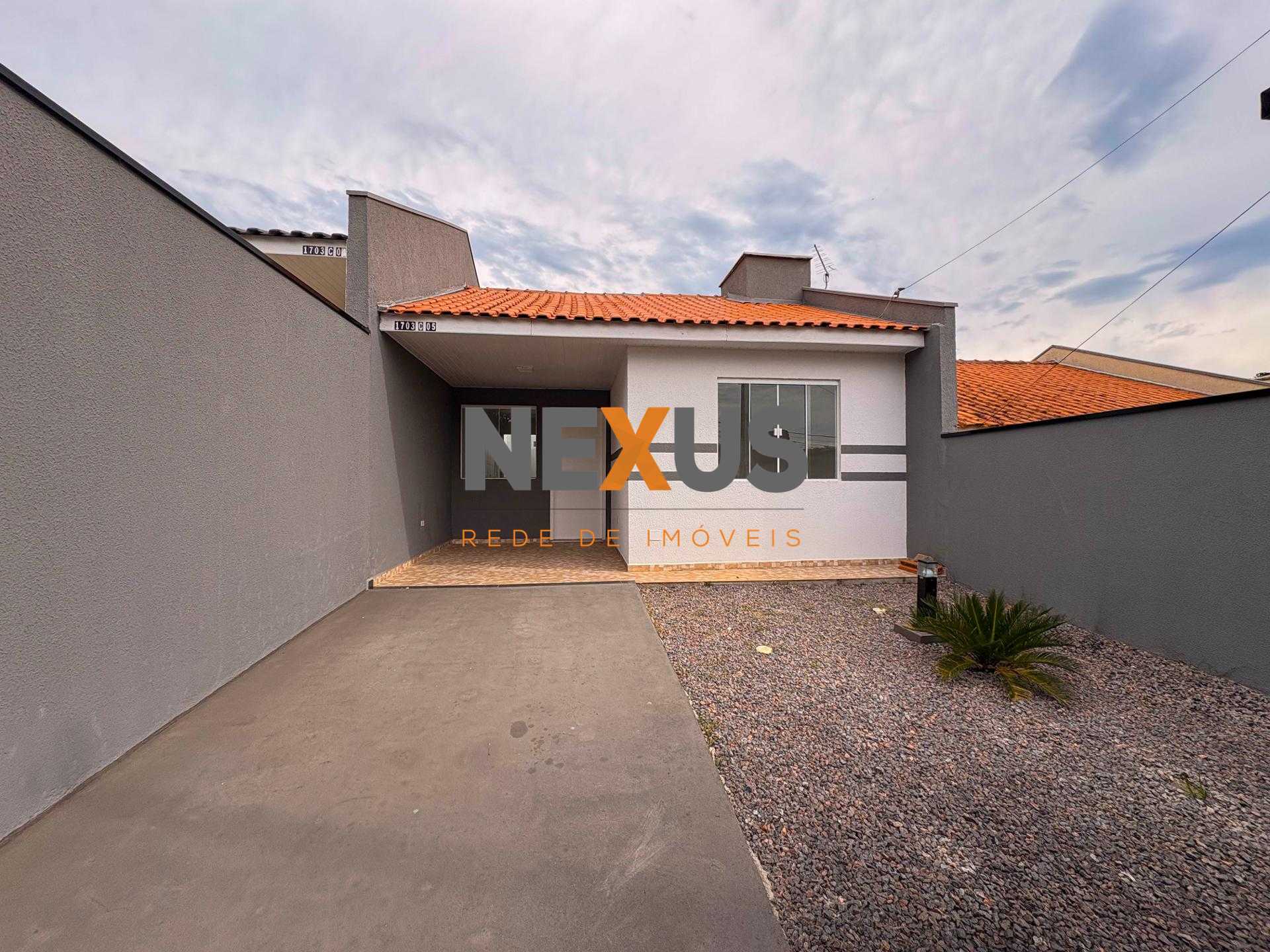 Casa 2 Quartos com Área de Serviço Coberta - Bairro Estados, FRG