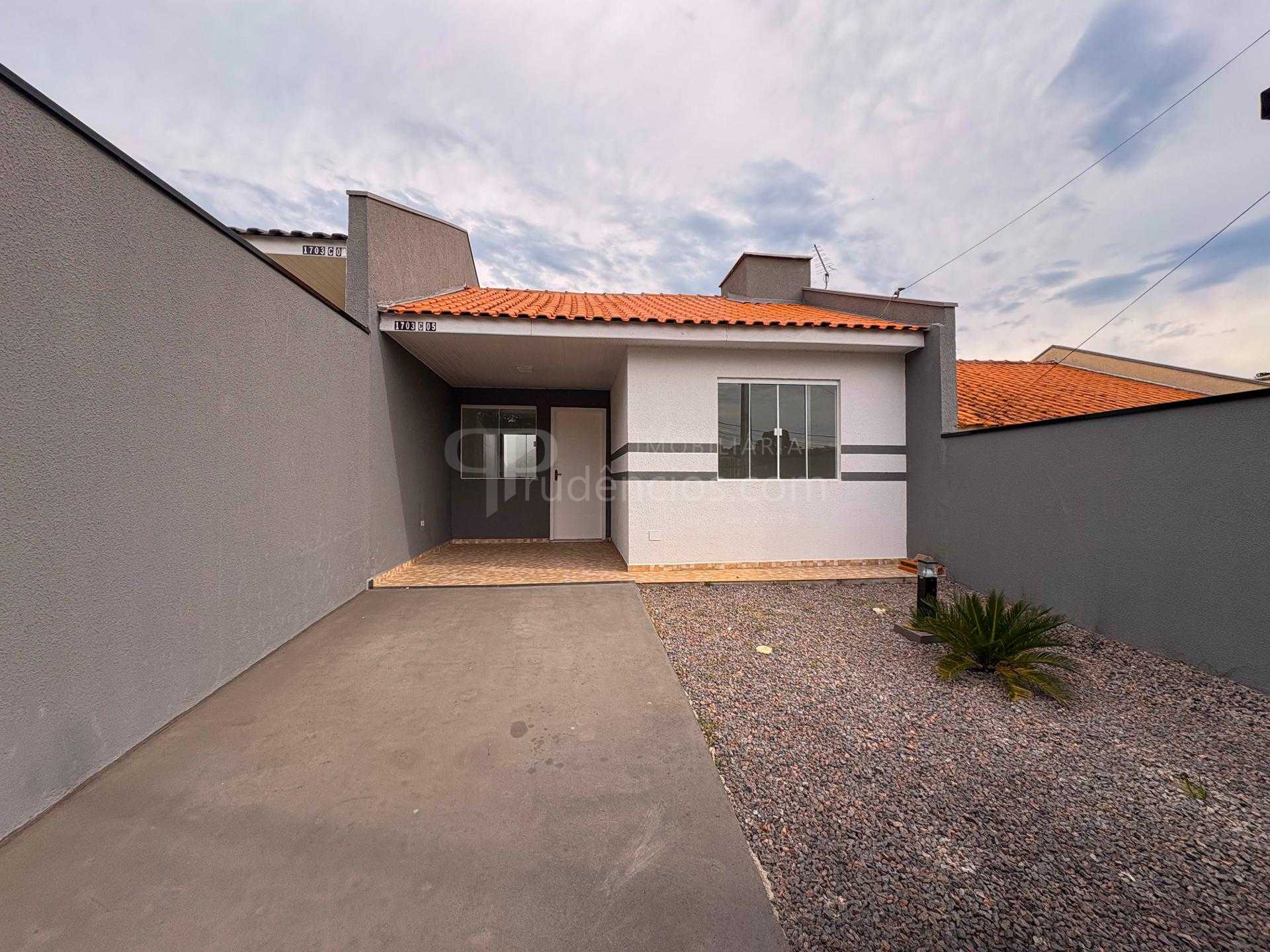 Casa 2 Quartos com Área de Serviço Coberta - Bairro Nações, FRG