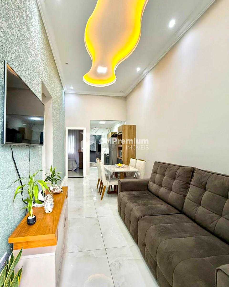 Casa 3 Quartos com Suíte e Gourmet no Gralha Azul - Fazenda ri...