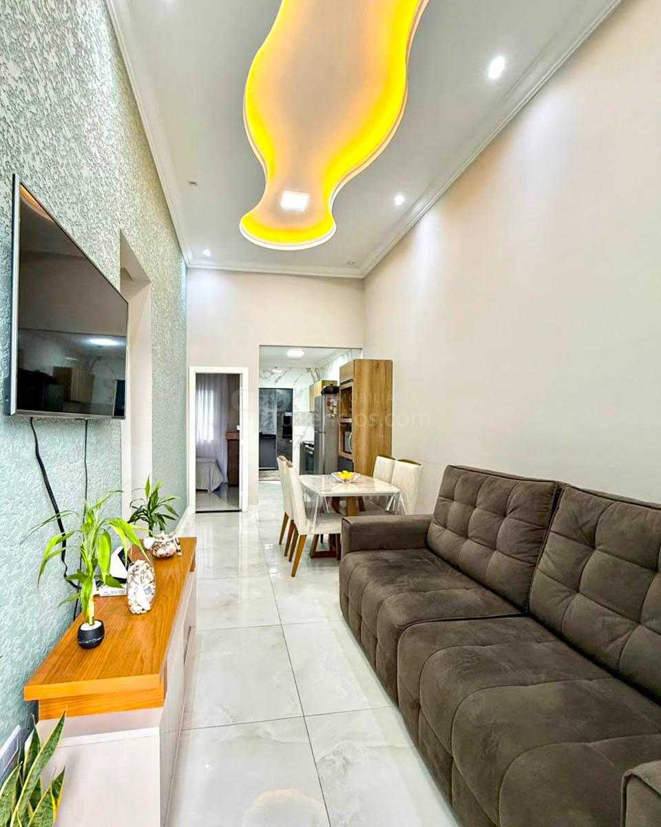 Casa 3 Quartos com Suíte e Gourmet no Gralha Azul - Fazenda ri...