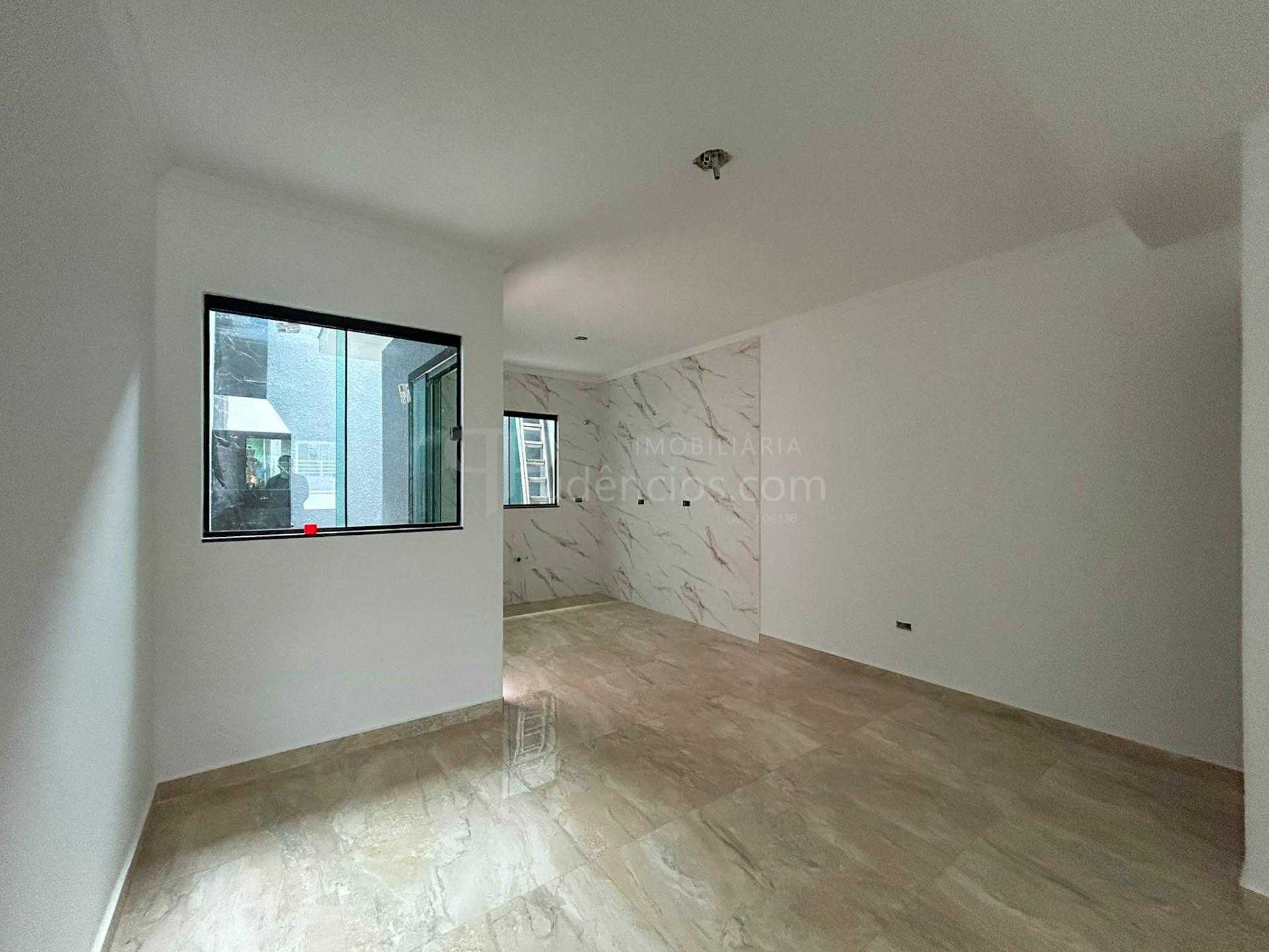 Sobrado 3 Quartos com Varanda e Churrasqueira no Tatuquara - C...