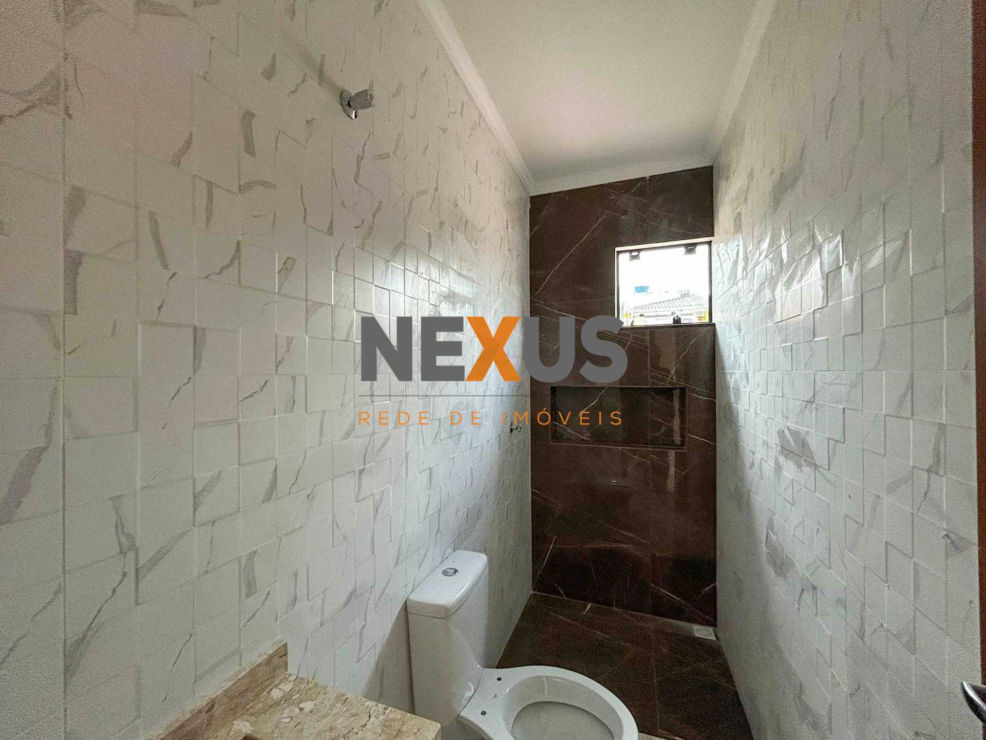 Casa 2 Quartos com Churrasqueira no Tatuquara - Curitiba