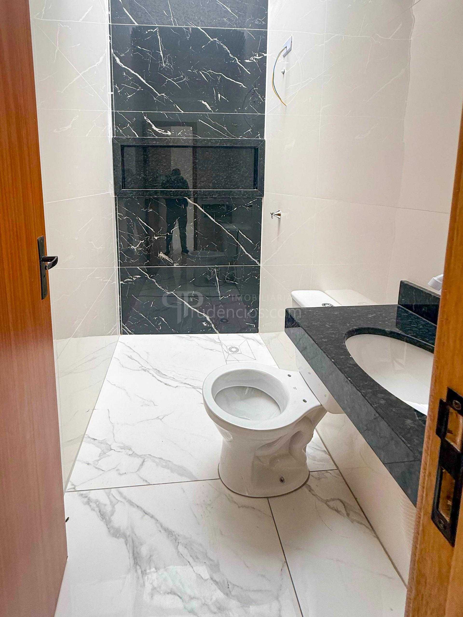 Casa 3 Quartos, 60m  em Terreno 6x20 - Fazenda Rio Grande