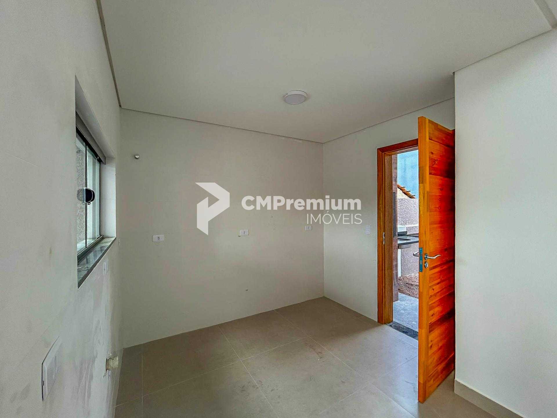 Casa 3 Quartos com Suíte e Terreno Amplo no Santa Terezinha - ...