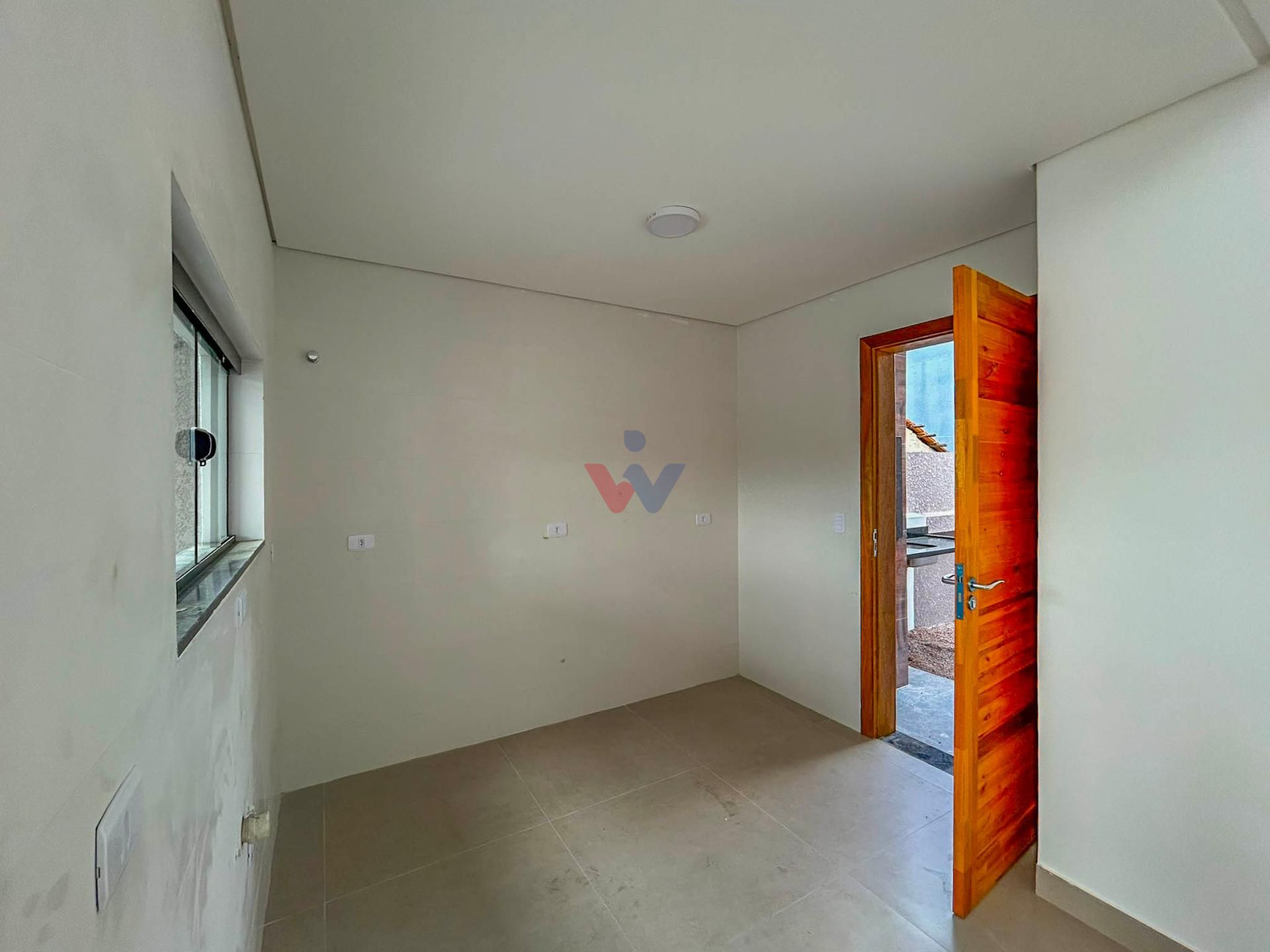 Casa 3 Quartos com Suíte e Terreno Amplo no Santa Terezinha - ...