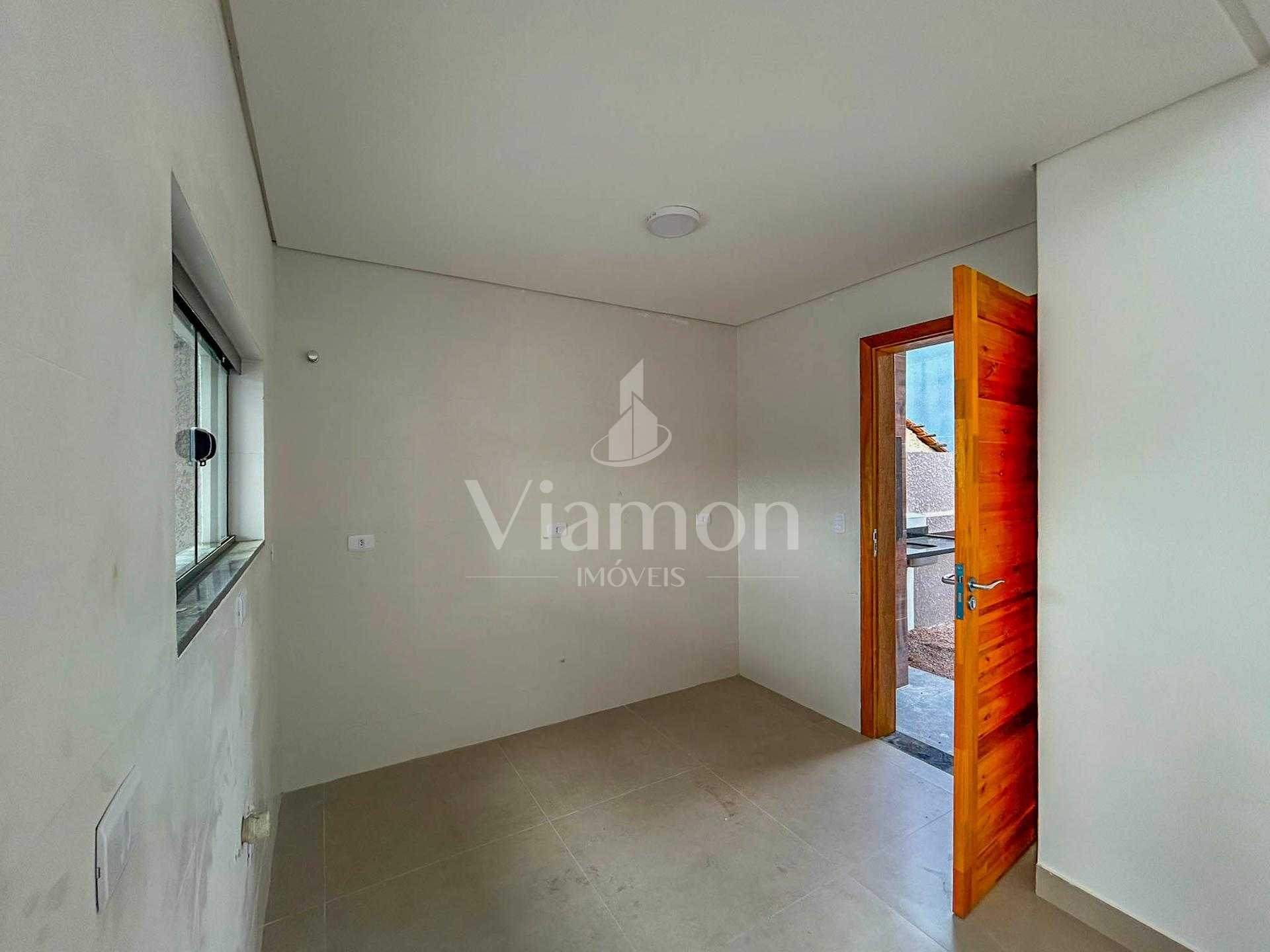 Casa 3 Quartos com Suíte e Terreno Amplo no Santa Terezinha - ...