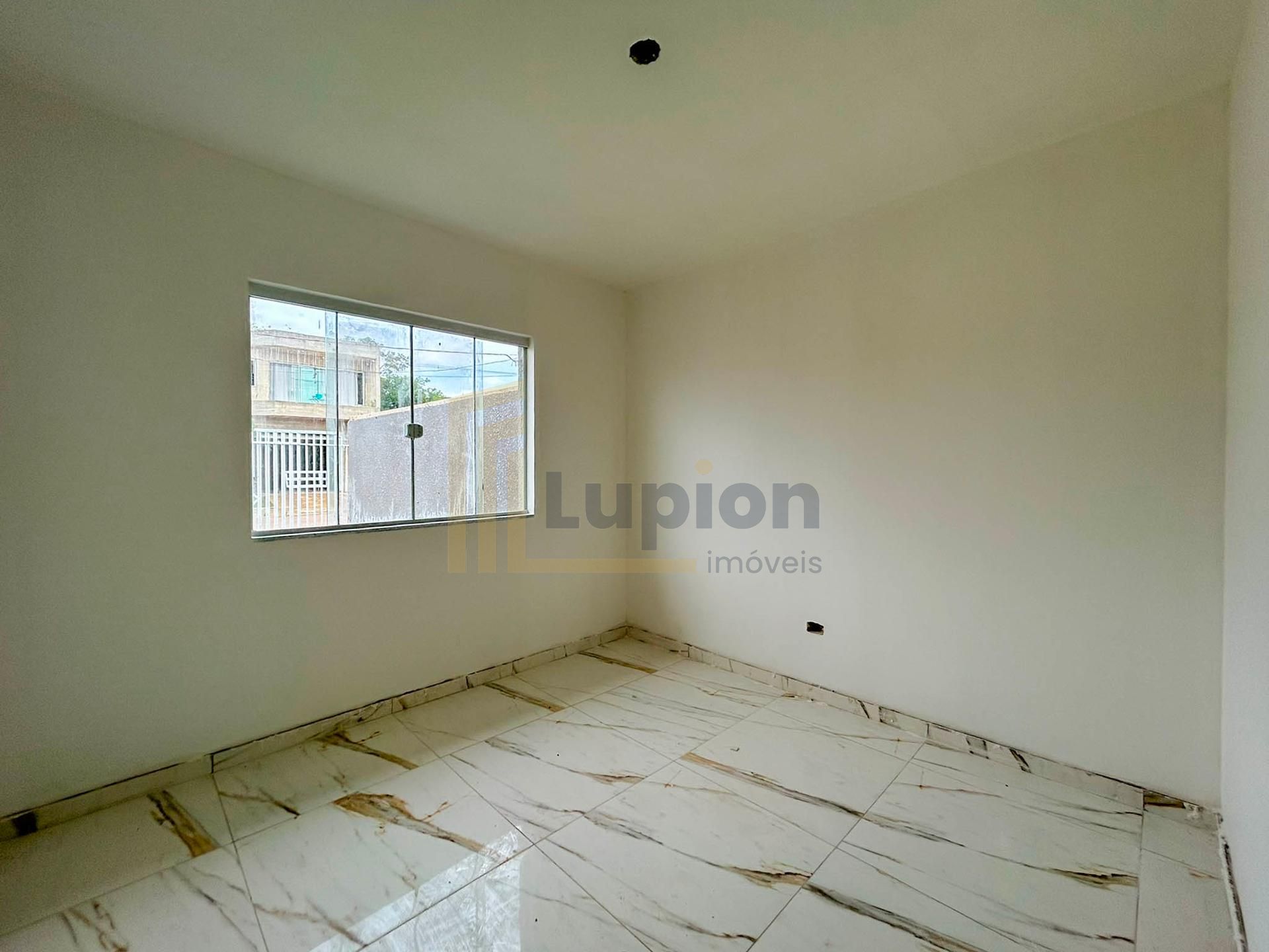 Casa 3 Quartos com Garagem no Bairro Nações  Fazenda Rio Grande