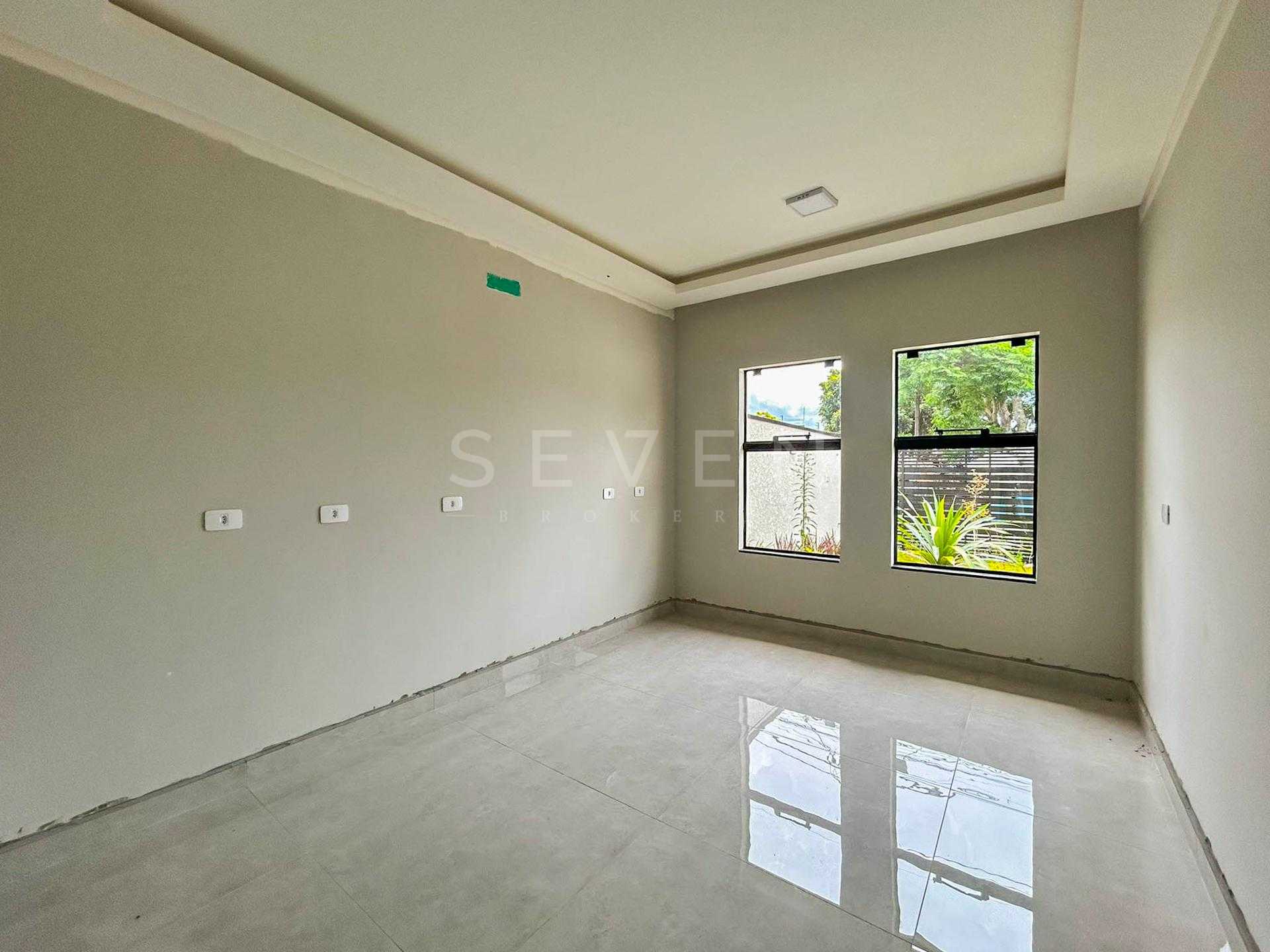 Casa 3 Quartos com Suíte, Área Gourmet e Amplo Terreno - Fazen...