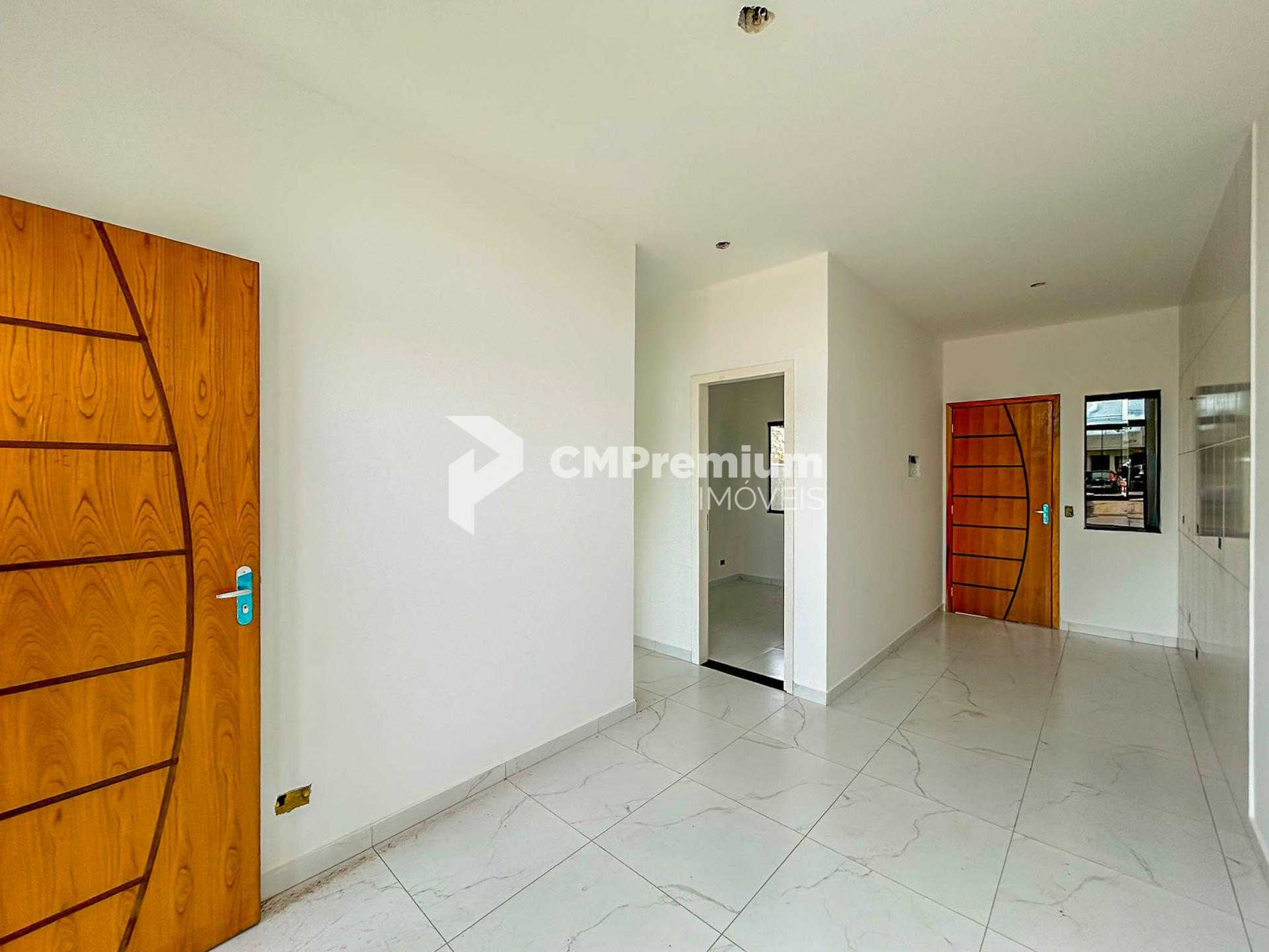 Casa 2 Quartos com Pé Direito Alto e Churrasqueira no Bairro N...