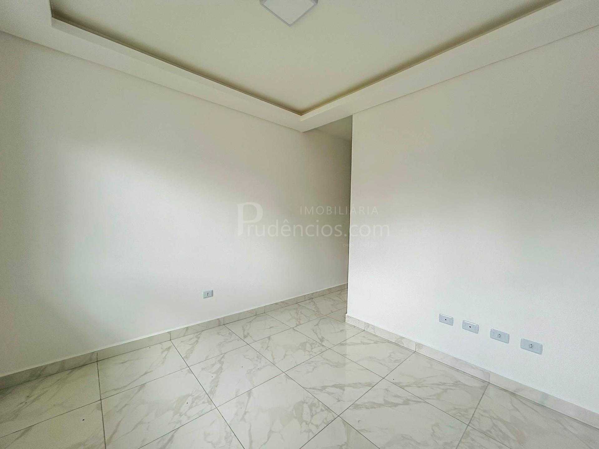 Casa 3 Quartos com Amplo Terreno no Bairro Nações - Fazenda Ri...