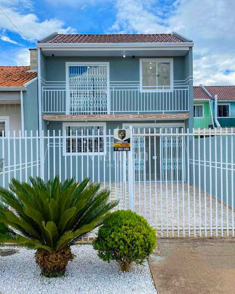 Sobrado Reformado com 3 Quartos e Espaço Gourmet no Nações em ...