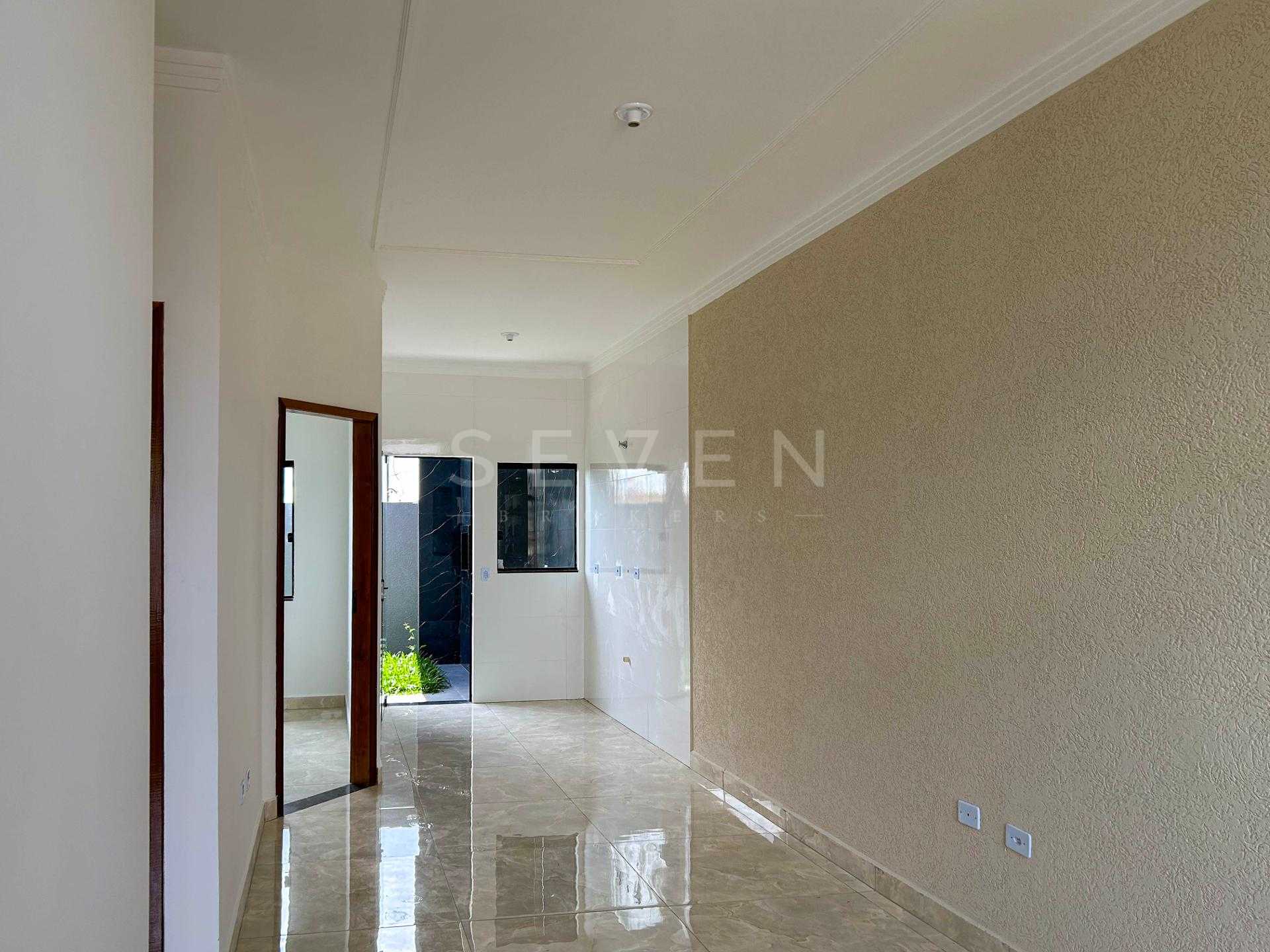 Casa com 3 Quartos e Churrasqueira em Terreno 6x20 em Fazenda ...