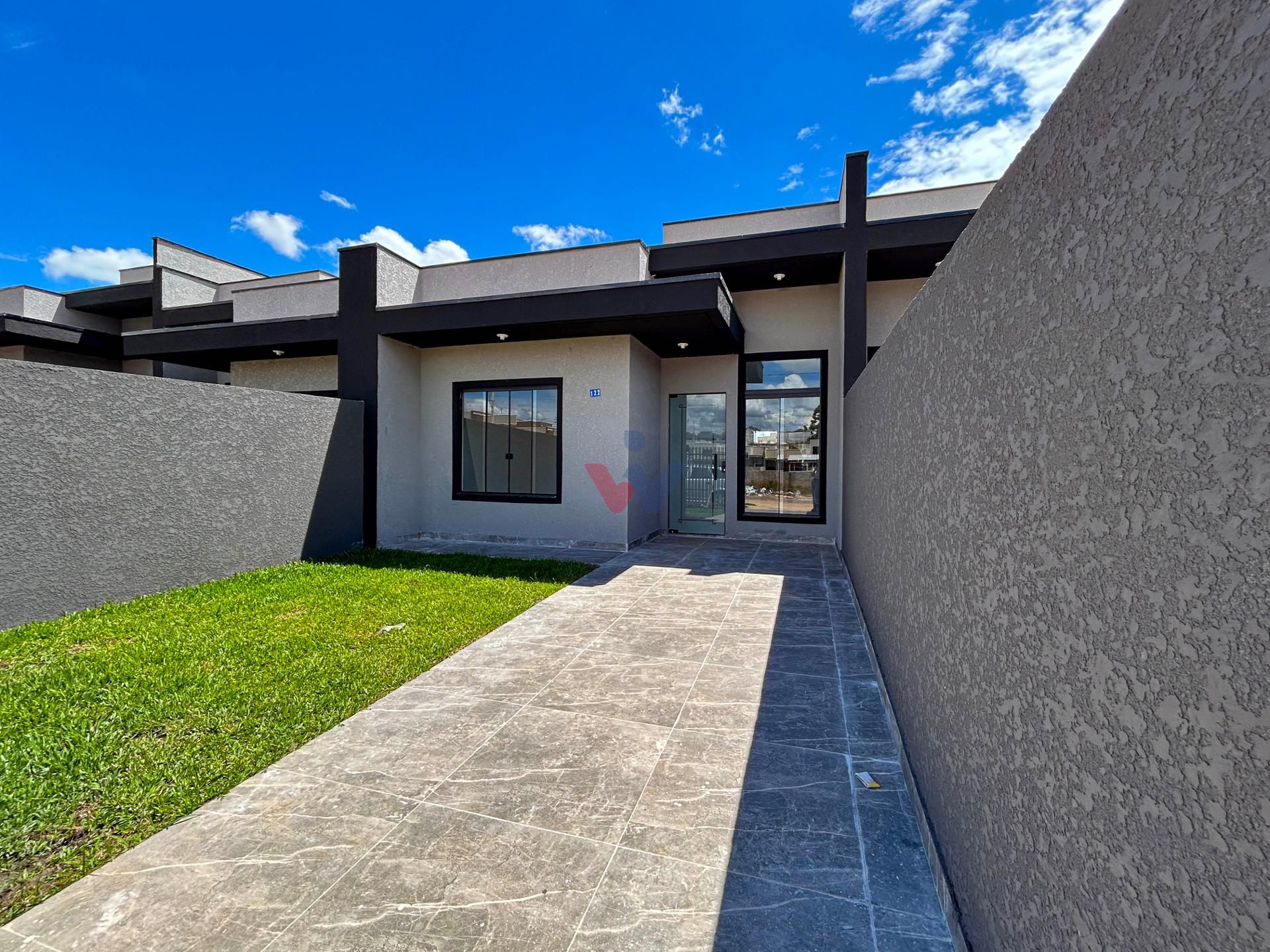 Casa 3 Quartos com Churrasqueira no Bairro Nações - Fazenda ri...