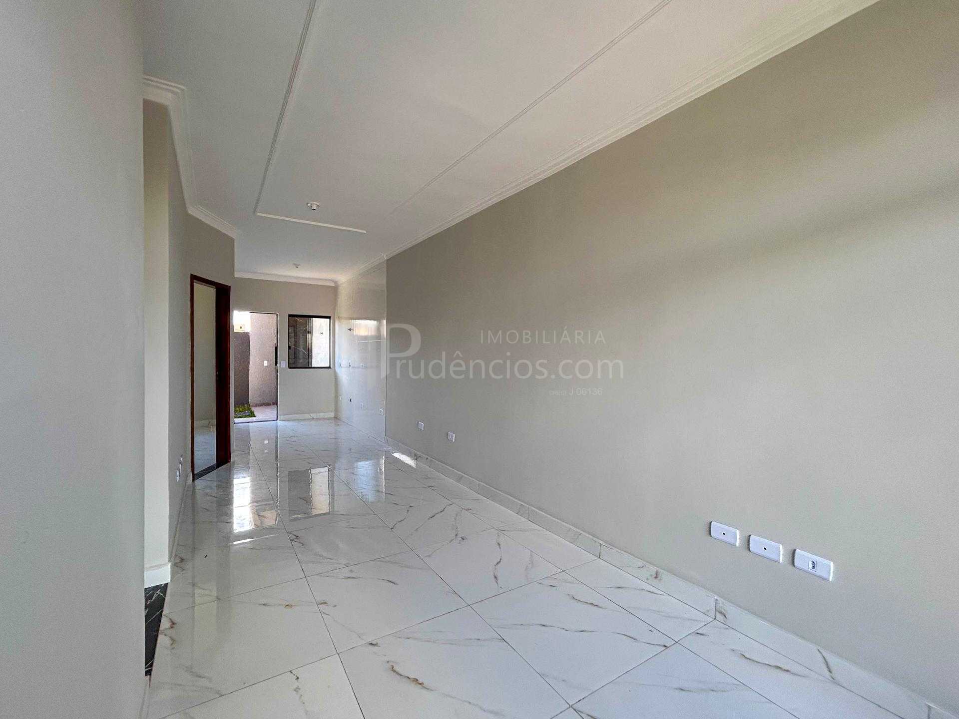 Casa 3 Quartos com Churrasqueira no Bairro Nações - Fazenda ri...