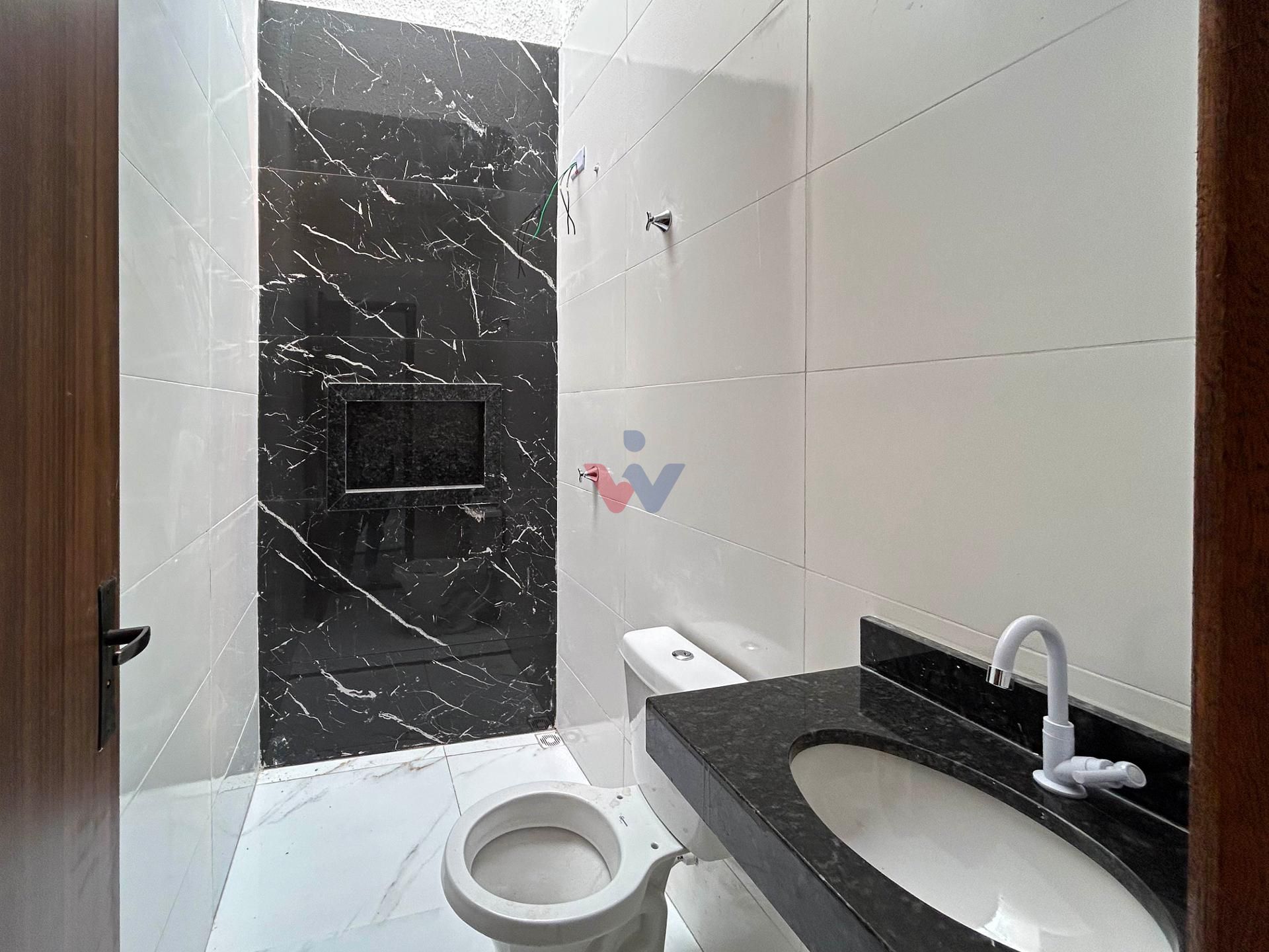 Casa 3 Quartos com Churrasqueira no Bairro Nações - Fazenda ri...